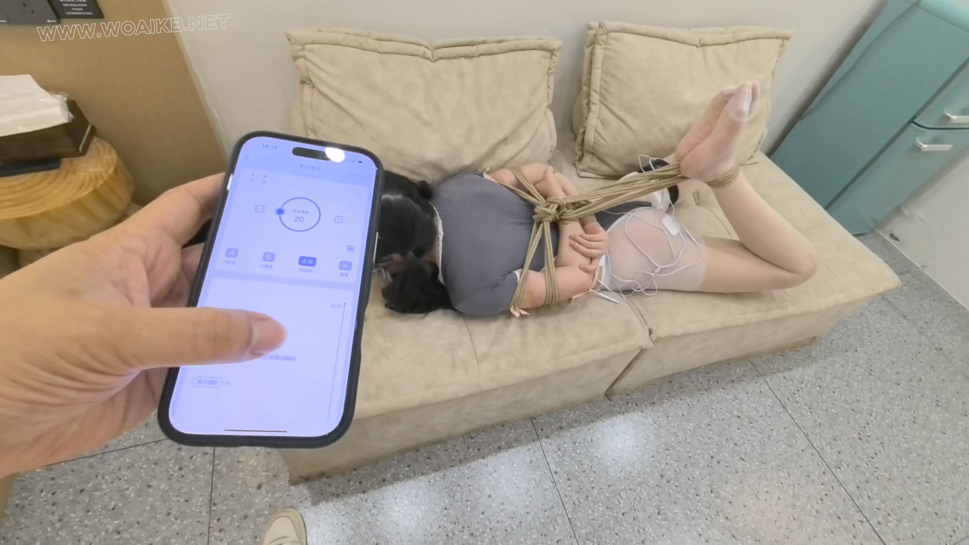 【她们的故事】雨露均沾 都得强高 一个TJ 一个观摩 木奉震动 P机内入 手指抽查 SP 预览图