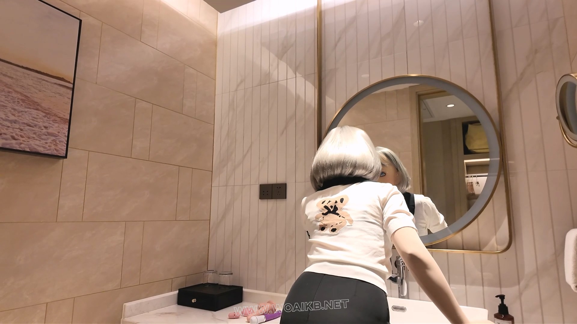 可爱的女生是个kig爱好者 kigurumi+zentai+丝袜+ZW+肉棒座入+高朝喘息 预览图