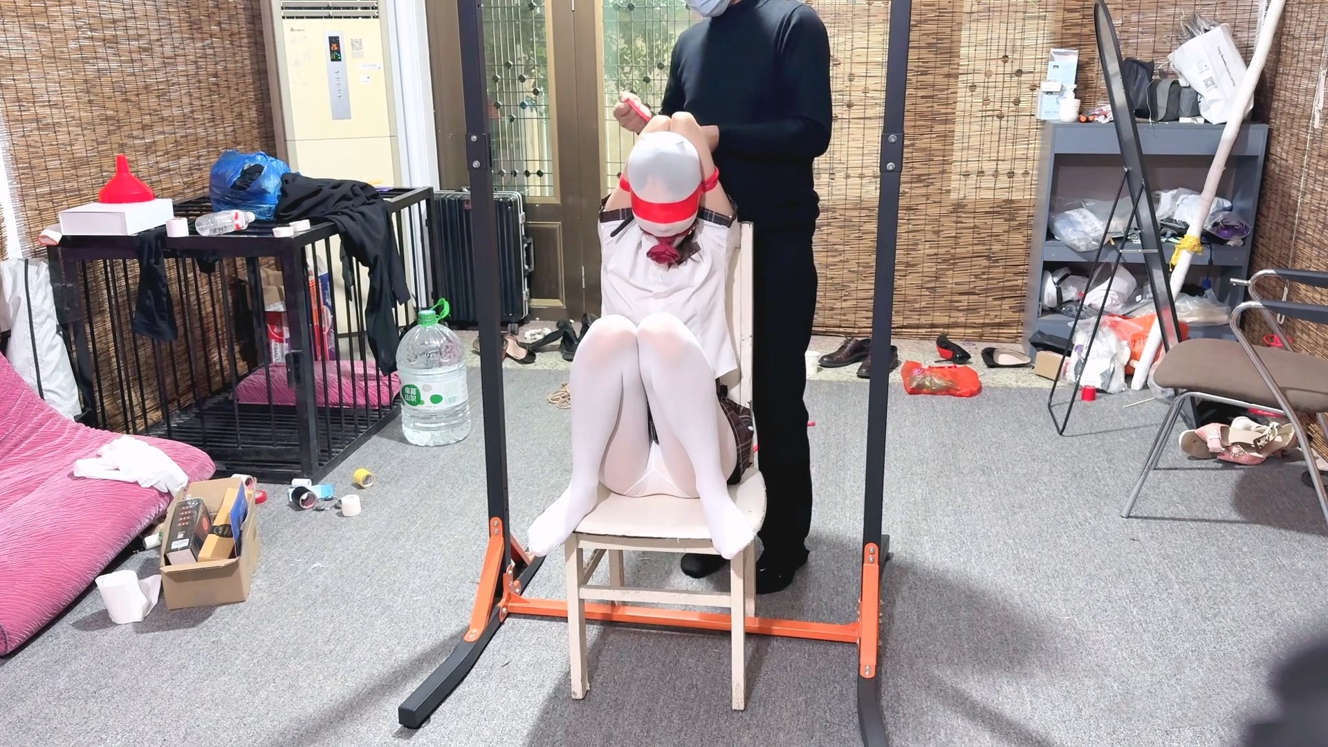 调教敏感小学生妹（无内衣） 预览图