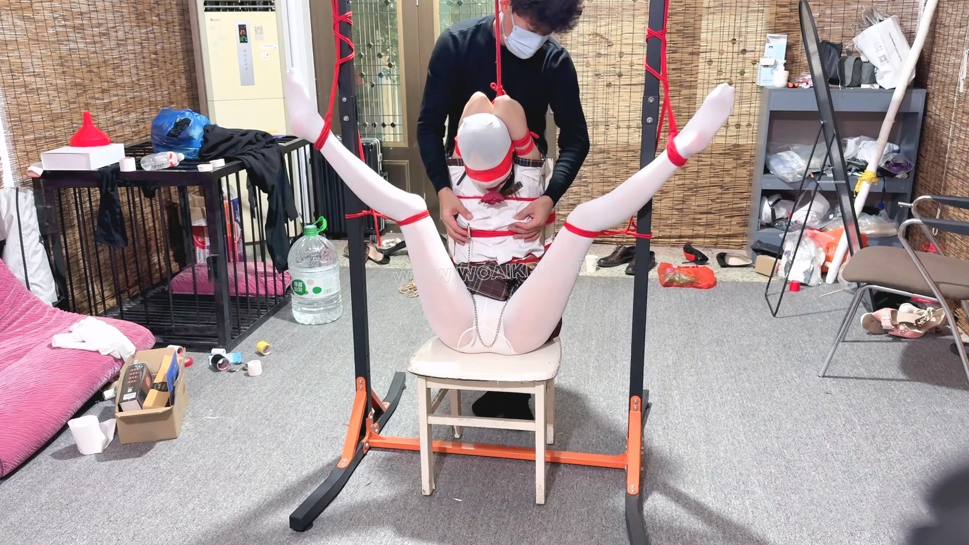 调教敏感小学生妹（无内衣） 预览图