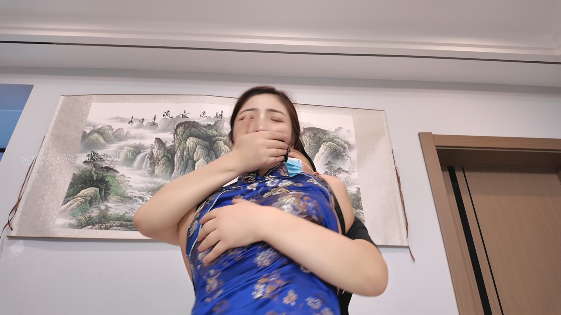 定拍绑架之佳佳蓝旗袍 预览图