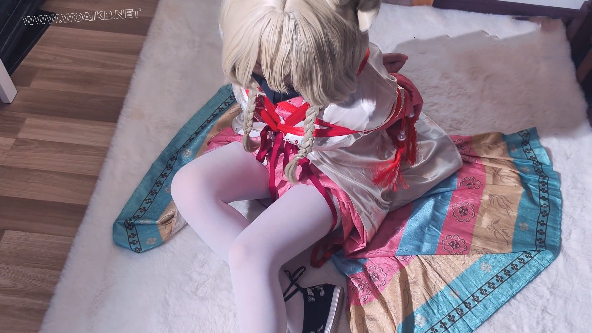 【重返未来1999 【苏芙比】 汉服cos】红色丝绸紧缚 挣扎 棒棒强制高潮 羞辱 预览图