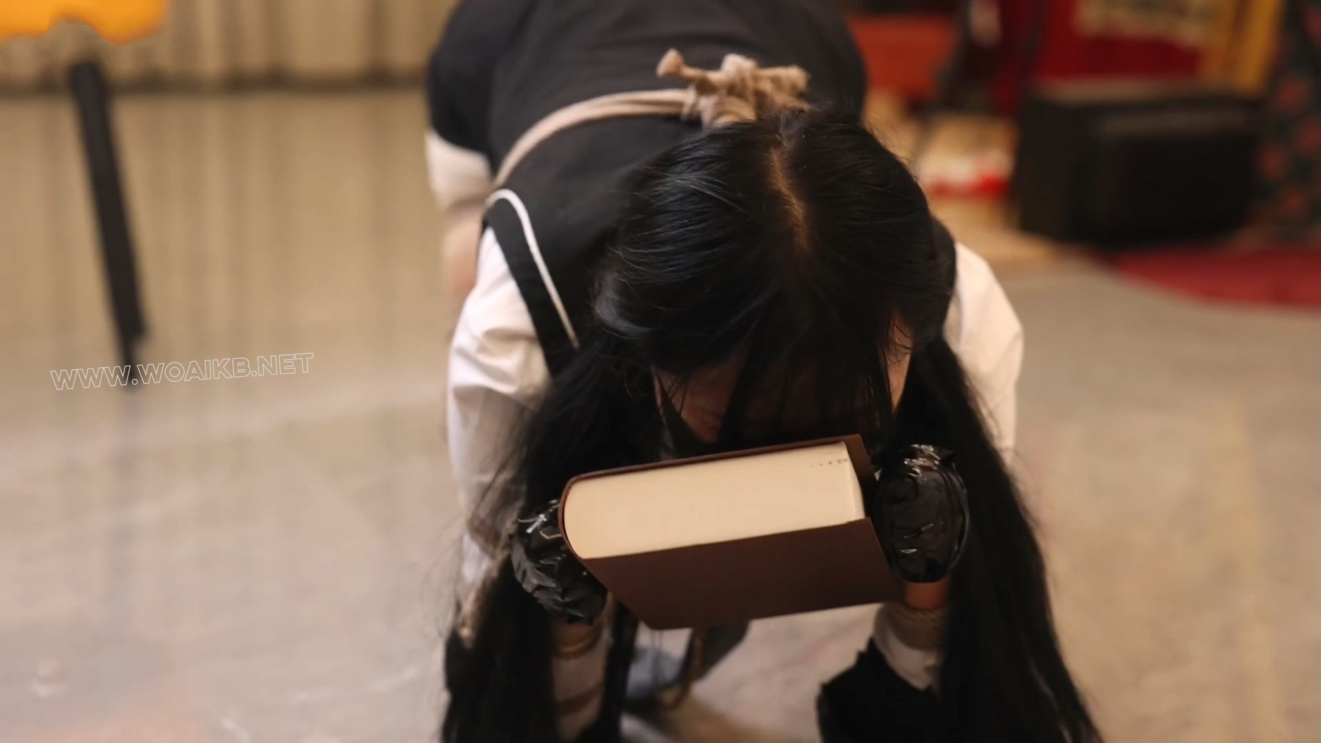 双马尾精致少女北北的犬缚调教，少女犬奴听从主人的指令。 预览图