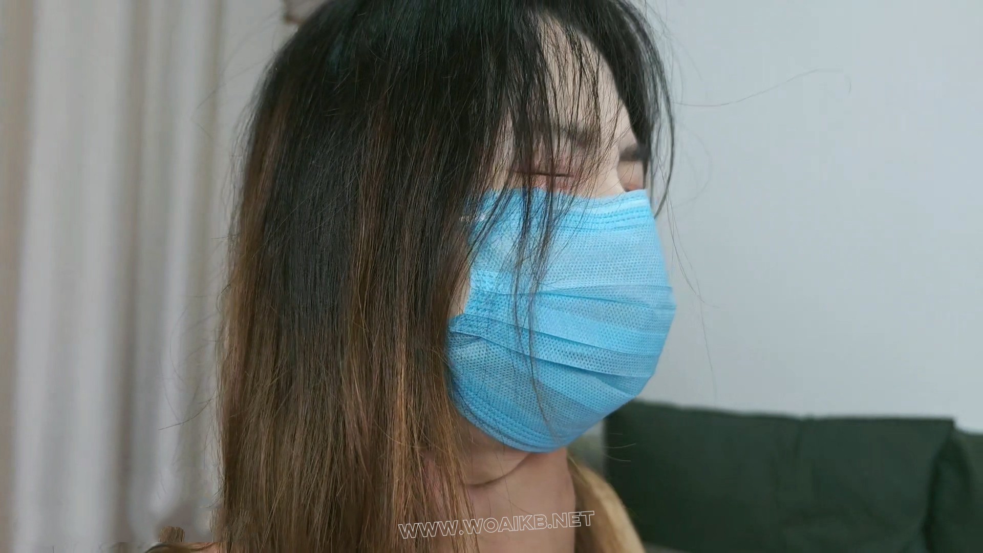模特桃桃 眼睛很大 身材巨好的桃桃 真空穿着碎花裙 强制行走 照镜子 强高 预览图