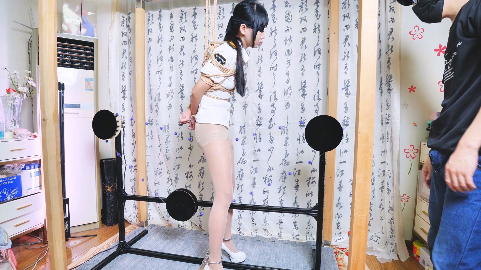 定拍之女搜查官调教地狱，摩擦↓体+踮脚+M开腿+吸吮+穿戴式玩具 预览图
