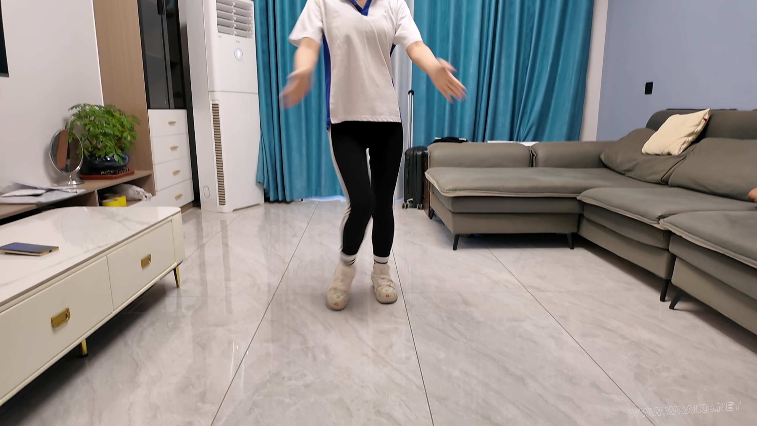 定拍十一做操被调叫 封面图