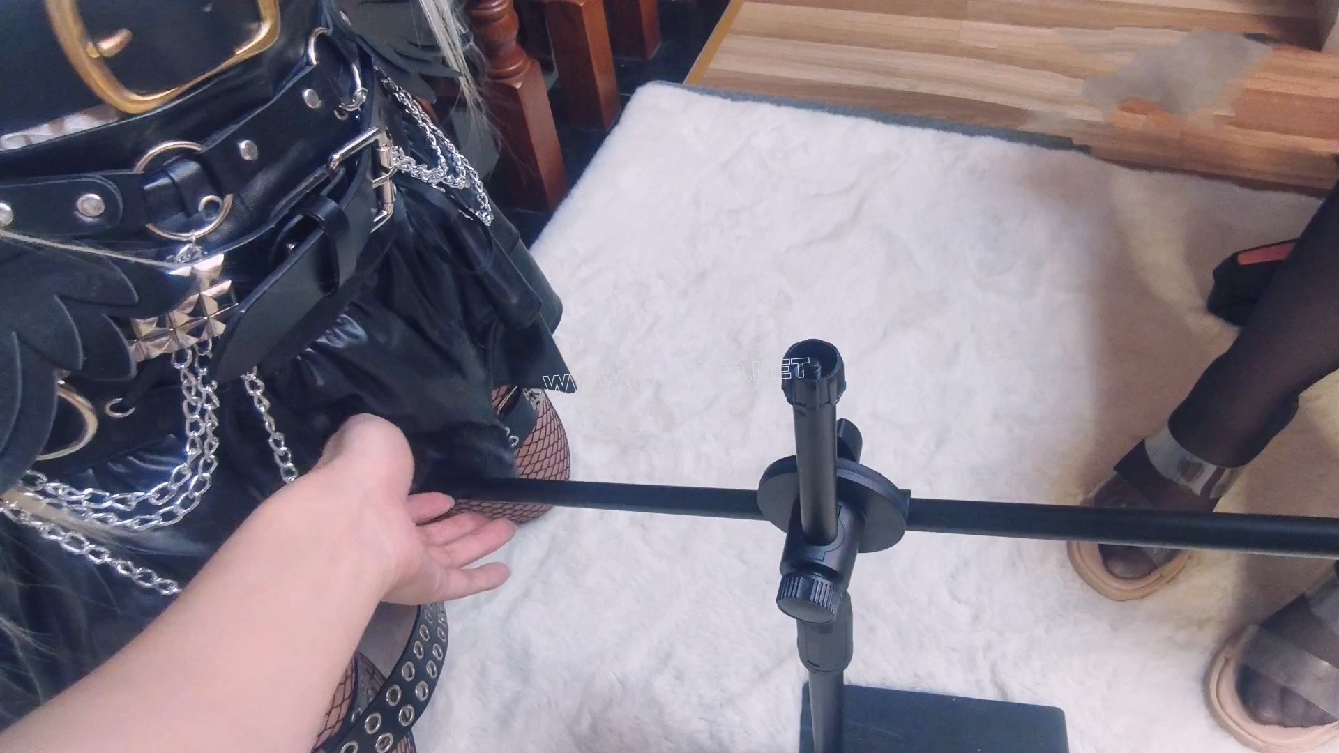 【新女S模特CC】【超羞耻的游戏纪实】【紧缚强G的时候 被刚认识的女S撞见】紧缚 皮... 预览图