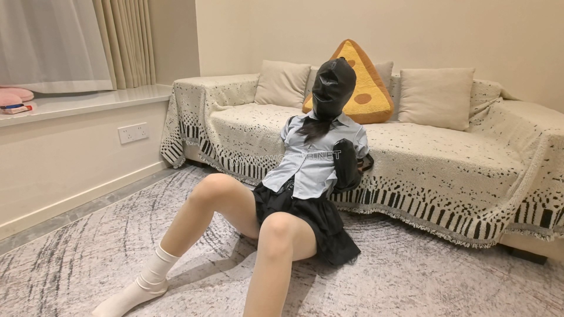 肉丝白袜小皮鞋 鼻勾口球震动木奉 把绳子固定在股绳阴沟处走绳是一种什么样的体验 ... 预览图