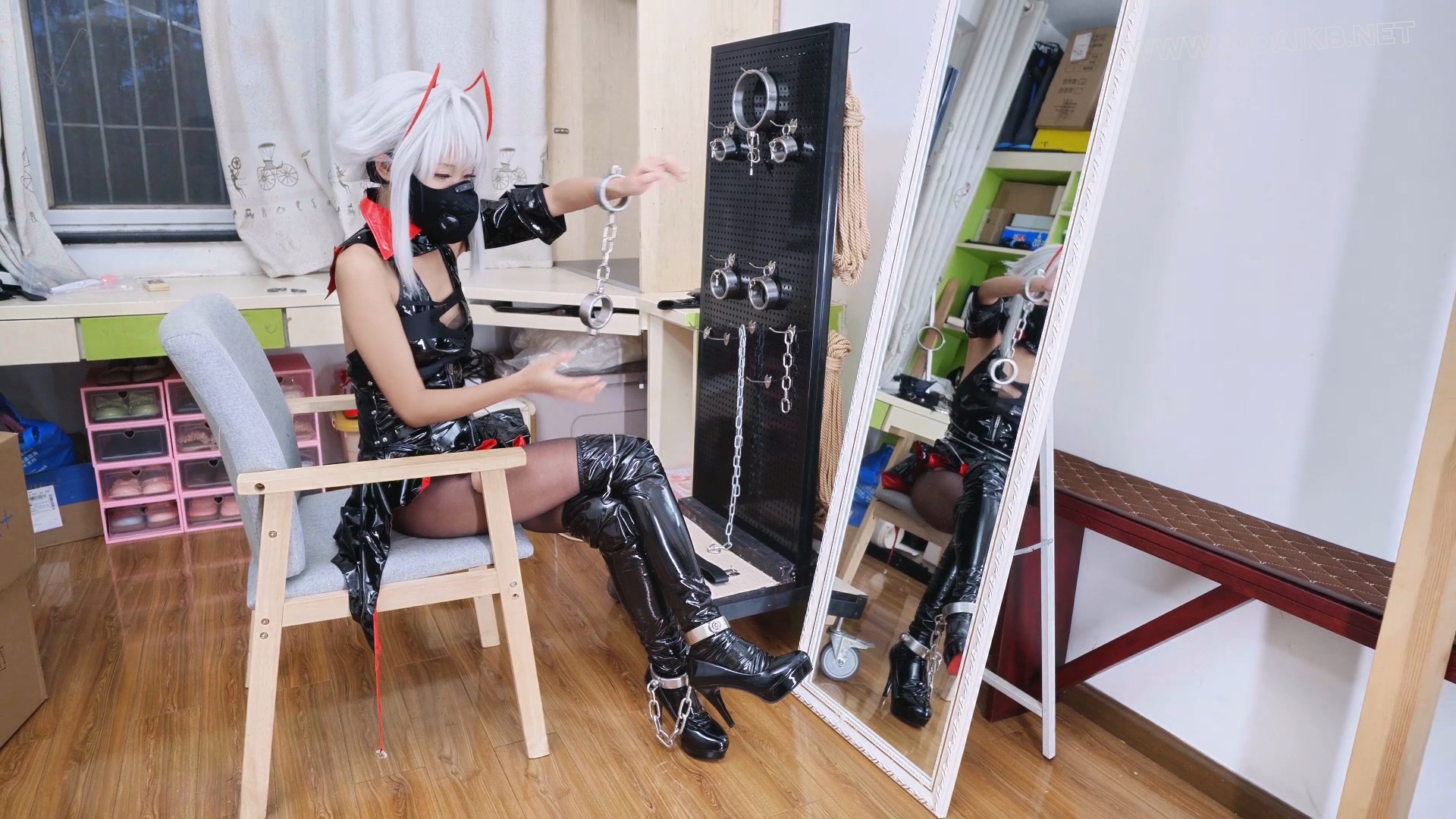 定拍COS怪盗W镣铐拘束 预览图
