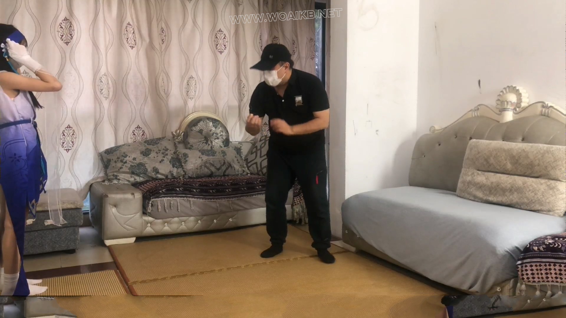 【琳媚】COS西施 战斗系 猛腿战斗却被打翻强绑 欺负挠痒狠狠摁她 预览图