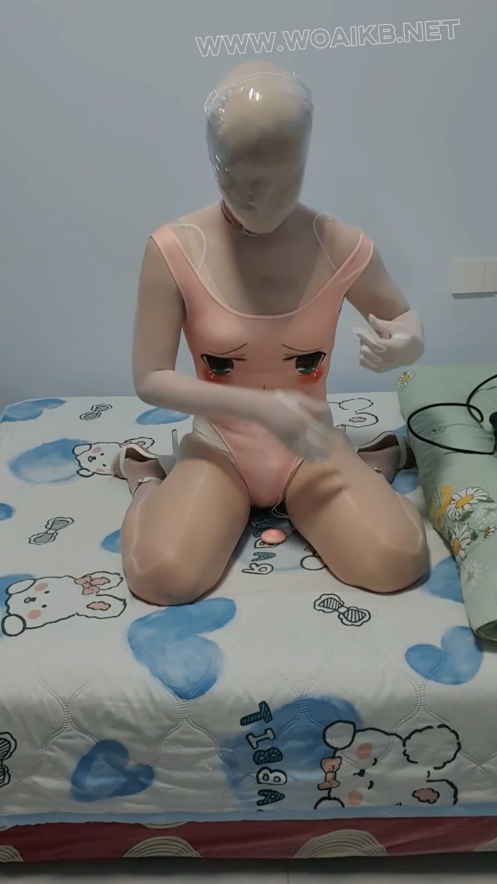 黑色亮皮连衣裙 肤色半包紧身衣 白色半包紧身衣 粉色泳衣 热缩 呼吸 抑制 预览图