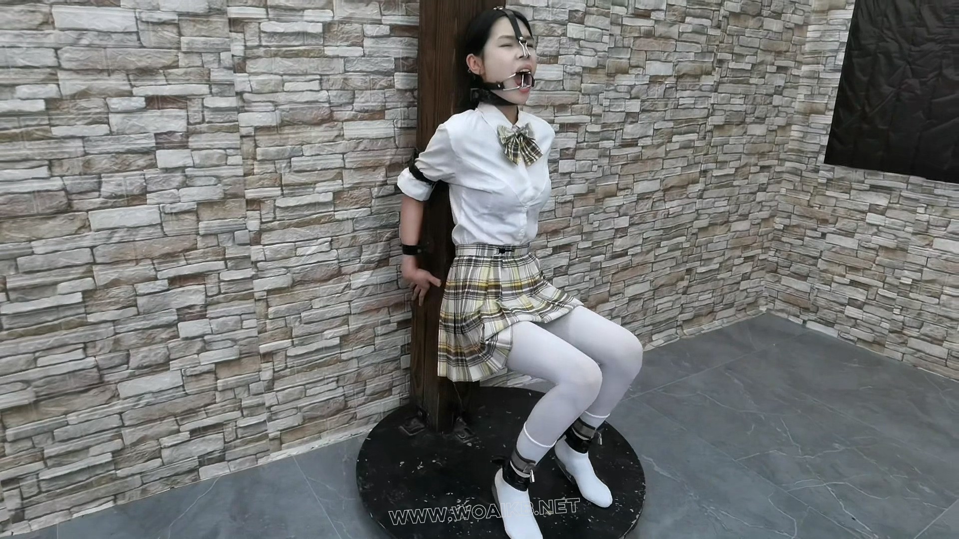 【失禁】语涵想转正老板的正式秘书必须满足老板的要求,为了老板的爱好,那就开始 预览图