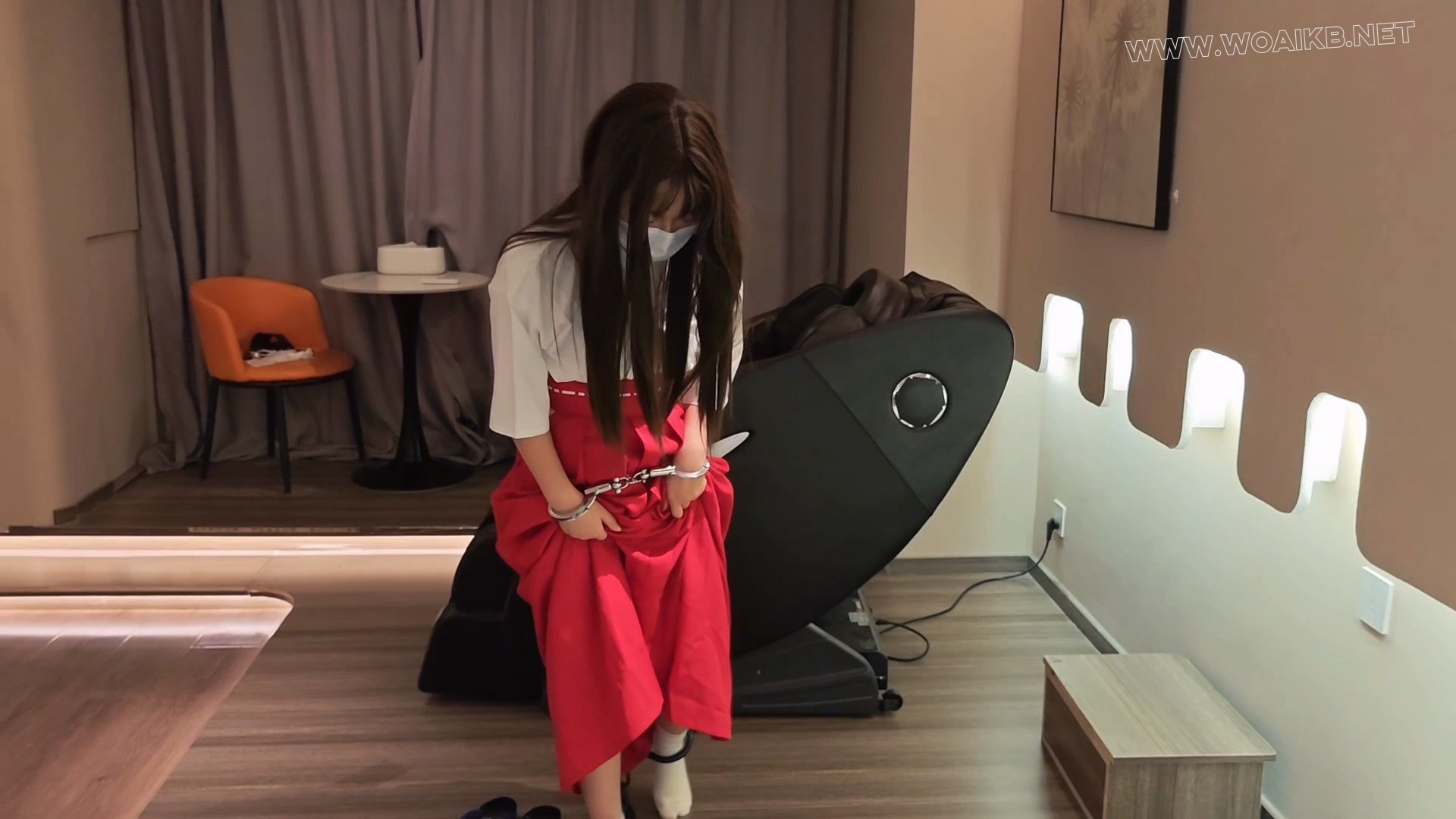 苏苏_惩戒巫女 镣铐，龟甲，跳d跪爬，吊手tk，sp，胶带m腿 预览图