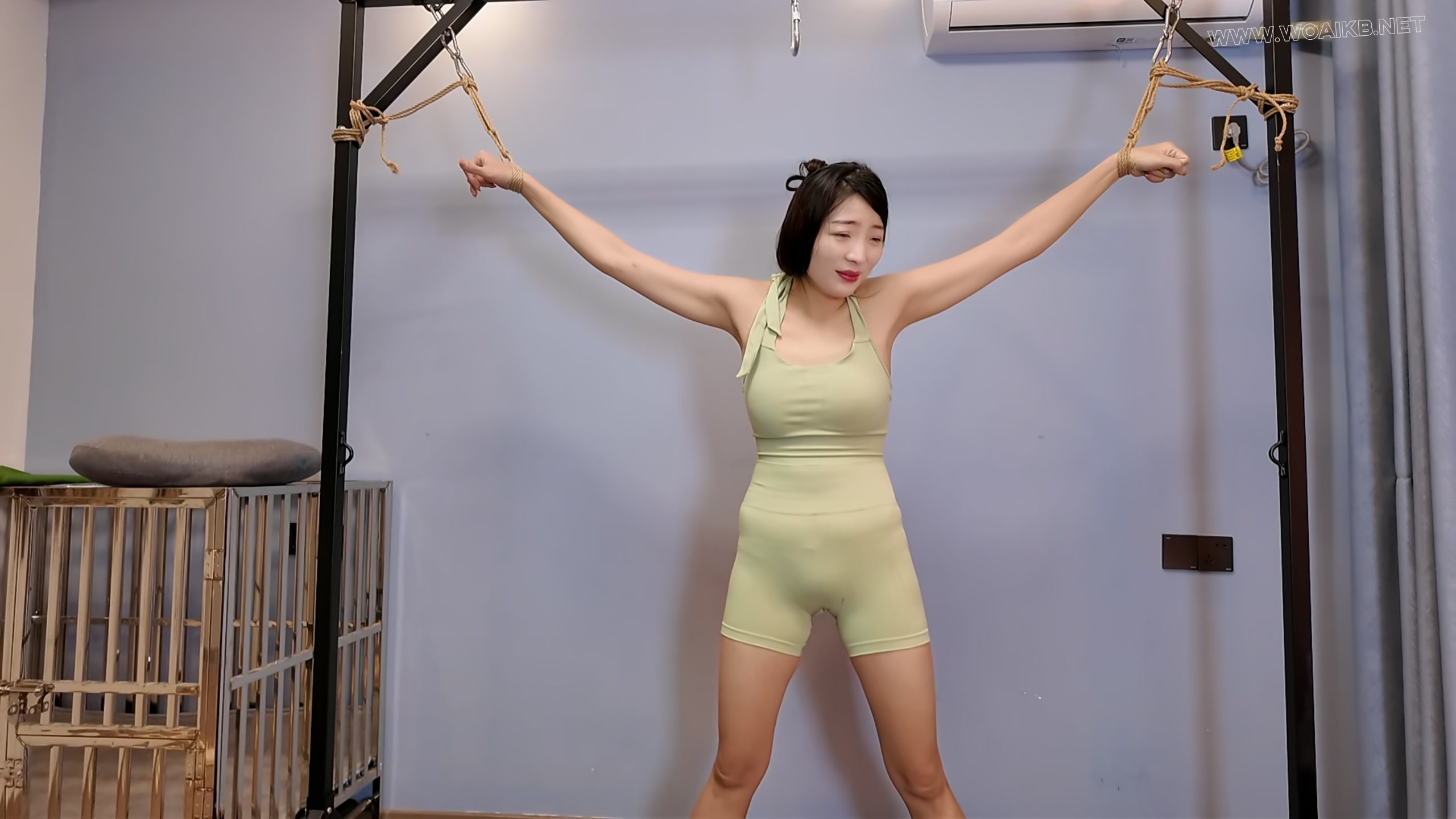 痒刑逼供之佳佳1 预览图