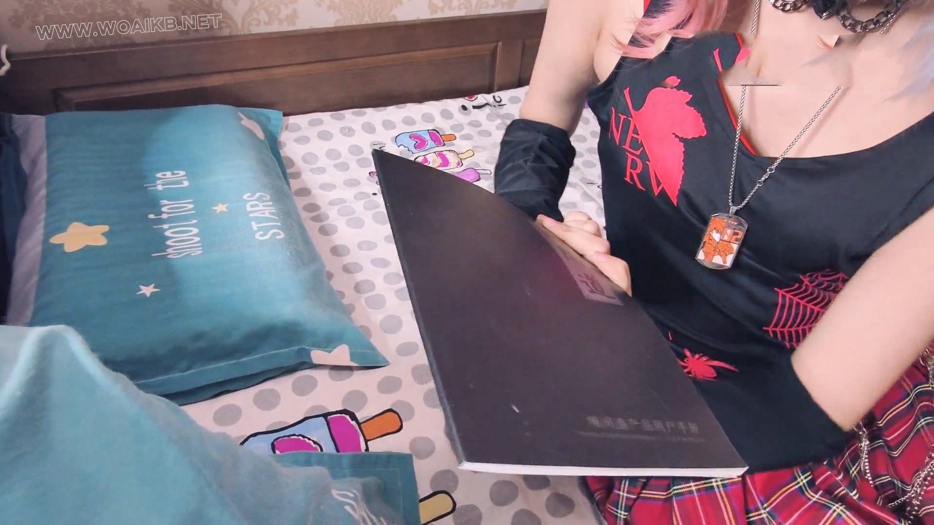 【剧情大作】【咲希的噩梦（咲希留宿妙妙家 无意中发现妙妙私藏的紧缚书刊 之后睡... 预览图