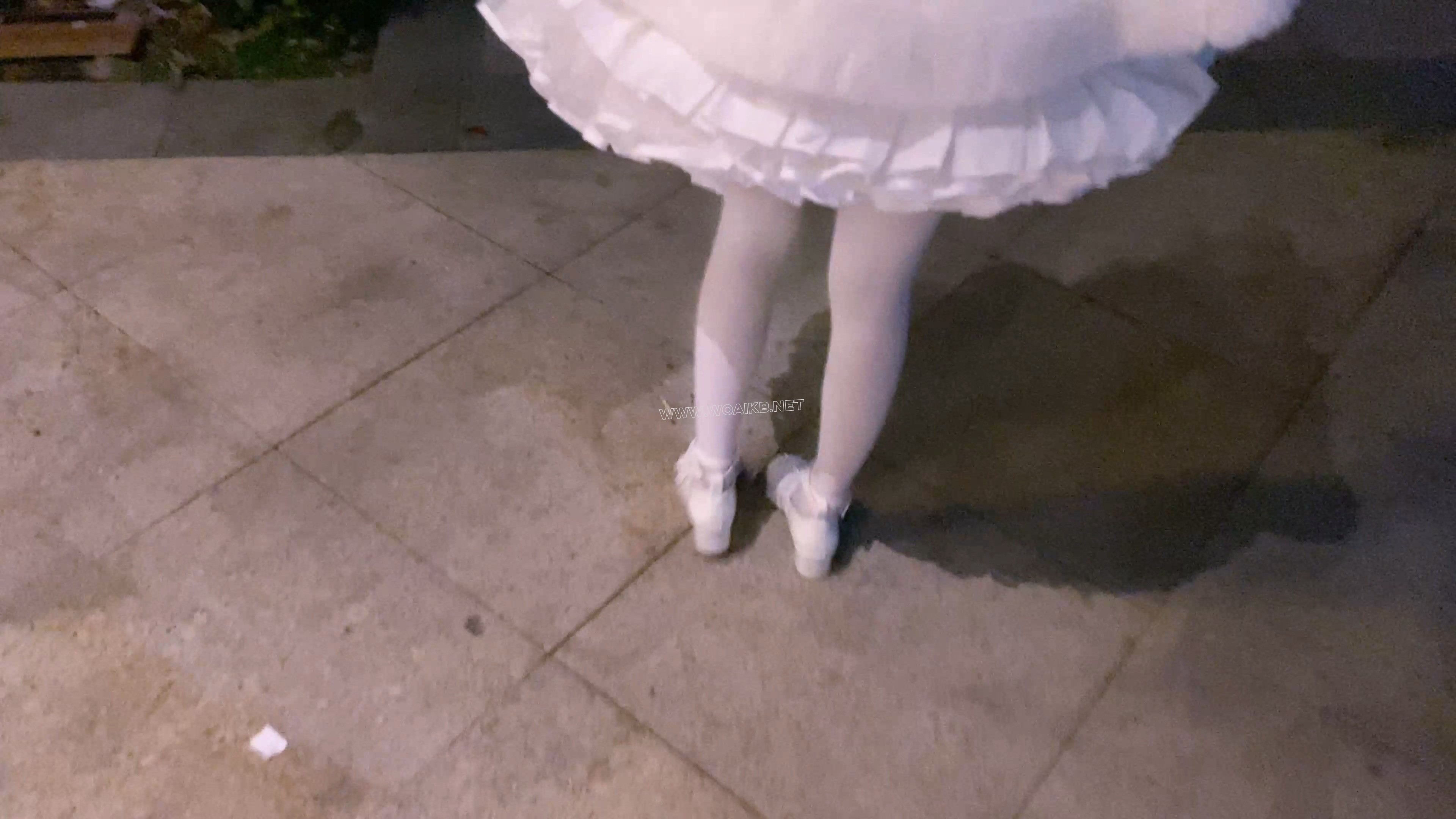 《吃鱼的喵》-特别篇4K-lo娘小蛋糕被k9人形犬爬行+项圈链子+马具口球+直臂+挂勃踮... 预览图