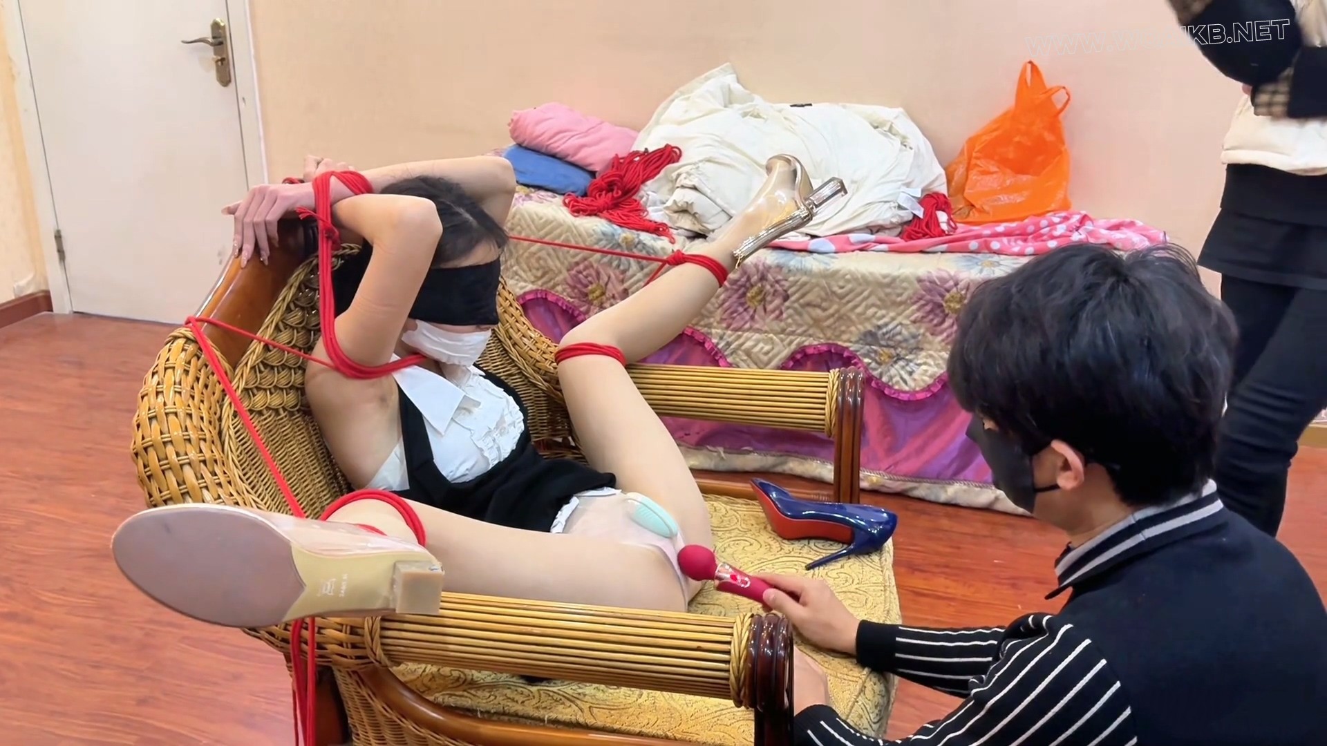被玩咖选中的女孩 预览图