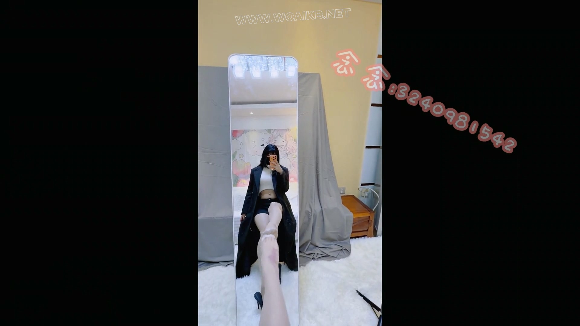 【念念】对镜自拍自缚+zdb自娱自乐 圣诞优惠开始啦~ 预览图