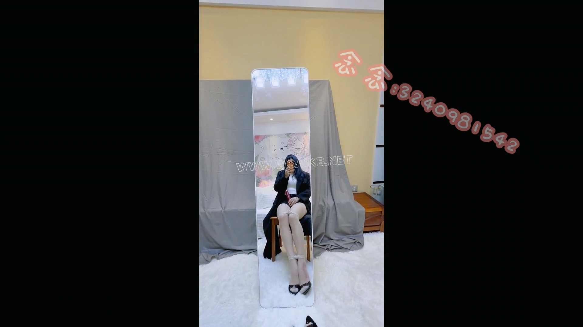 【念念】对镜自拍自缚+zdb自娱自乐 圣诞优惠开始啦~ 预览图