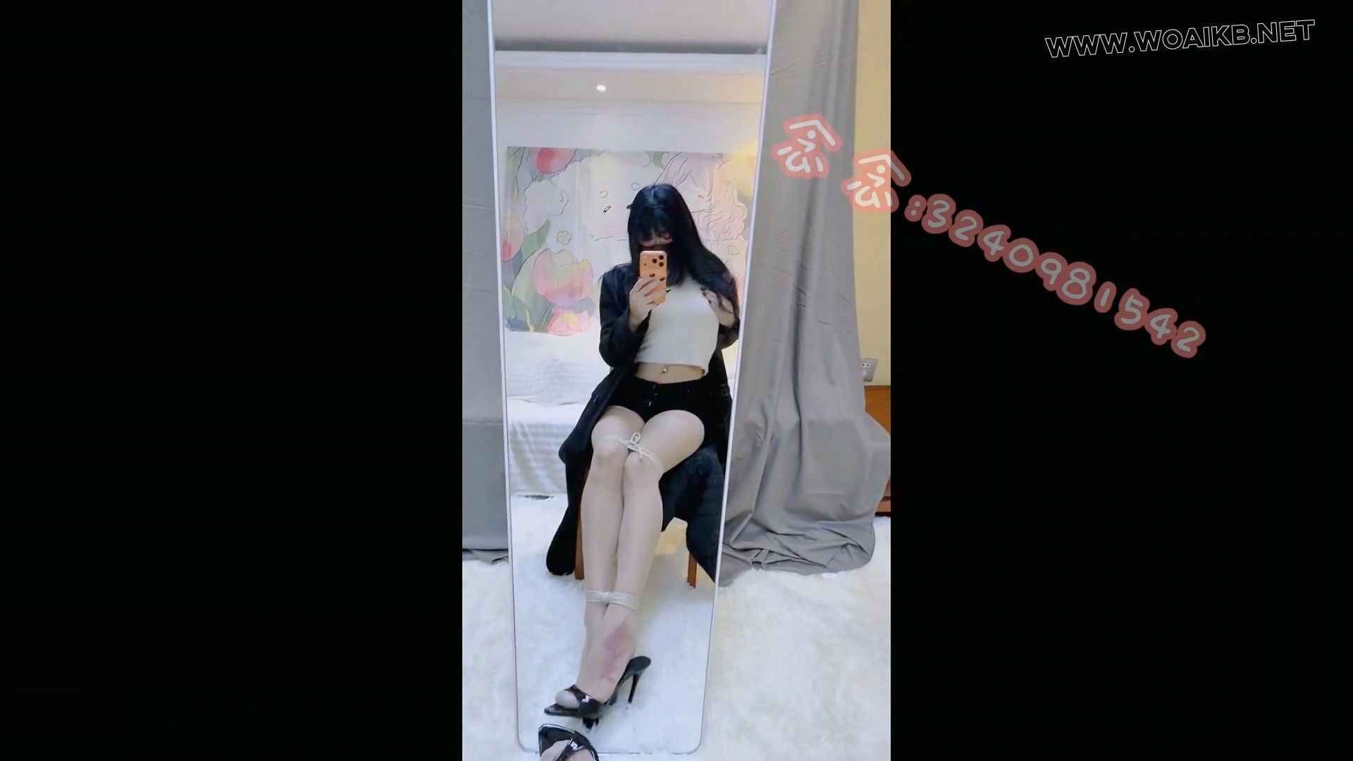 【念念】对镜自拍自缚+zdb自娱自乐 圣诞优惠开始啦~ 预览图
