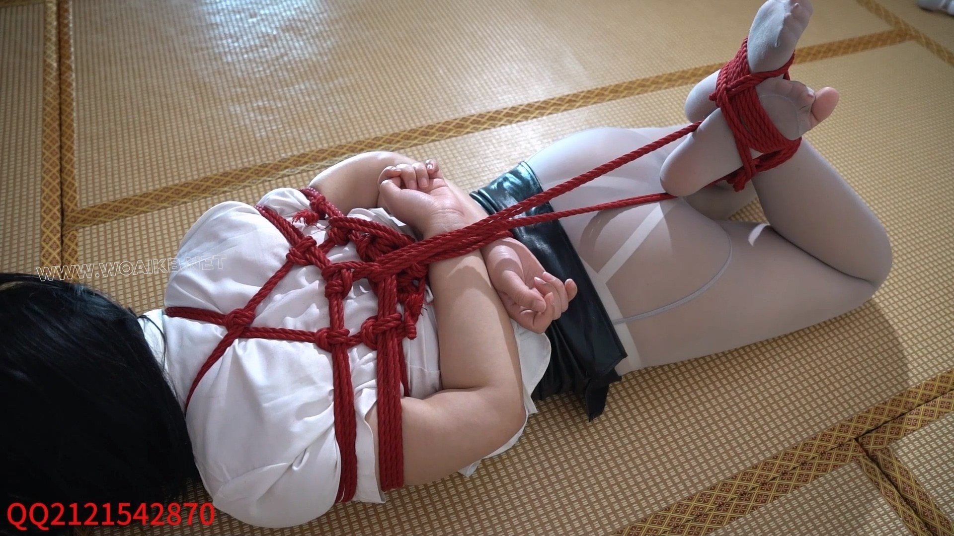 小美体验驷马紧缚秒C神器SP呻吟不停 预览图