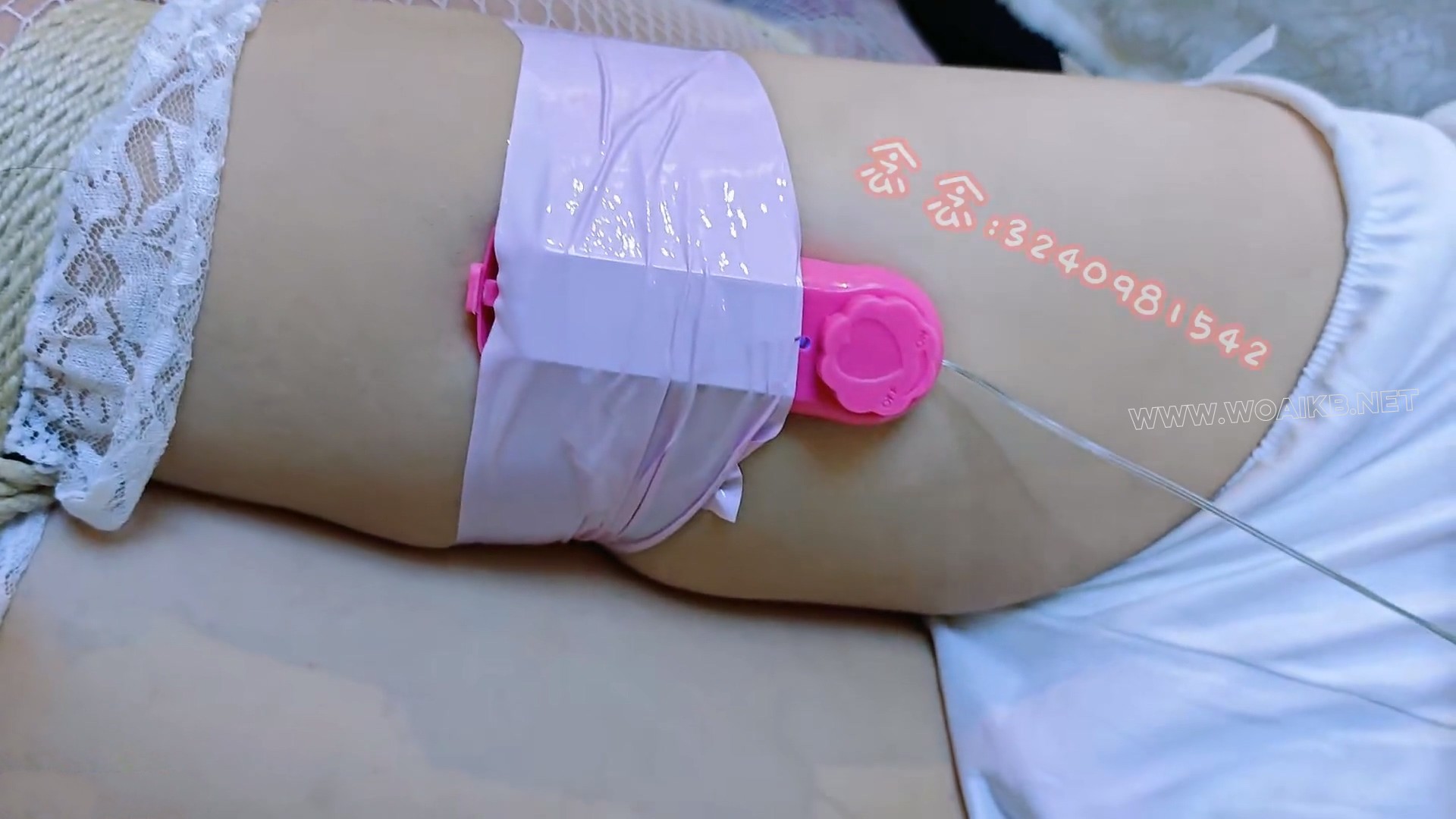 【念念】【圣诞特辑】【微剧情】念念的平安夜礼物竟然是魔法绳子？驷马挣扎+口球堵... 预览图