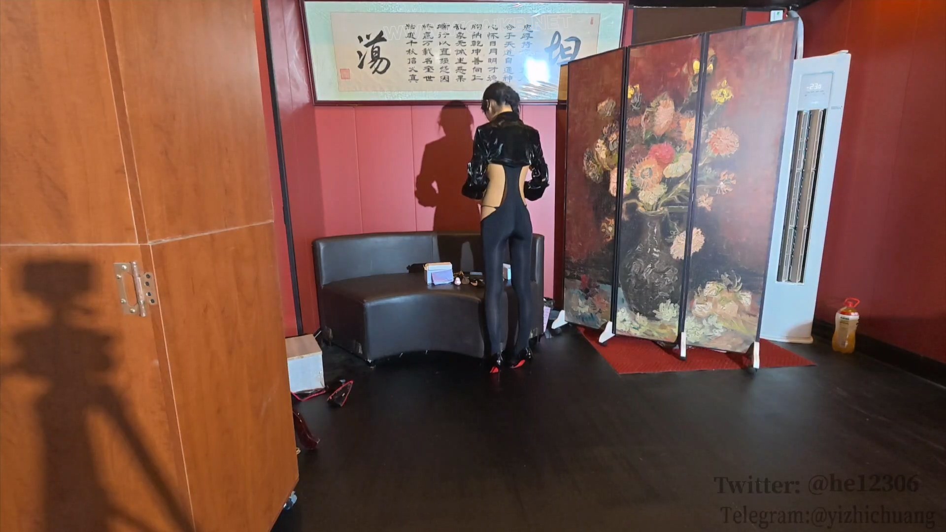 《汤圆-倒数第一的惩罚》剧情向柱子捆绑固定鞭子抽打nue腹震动棒失禁舔niaok9训练... 预览图