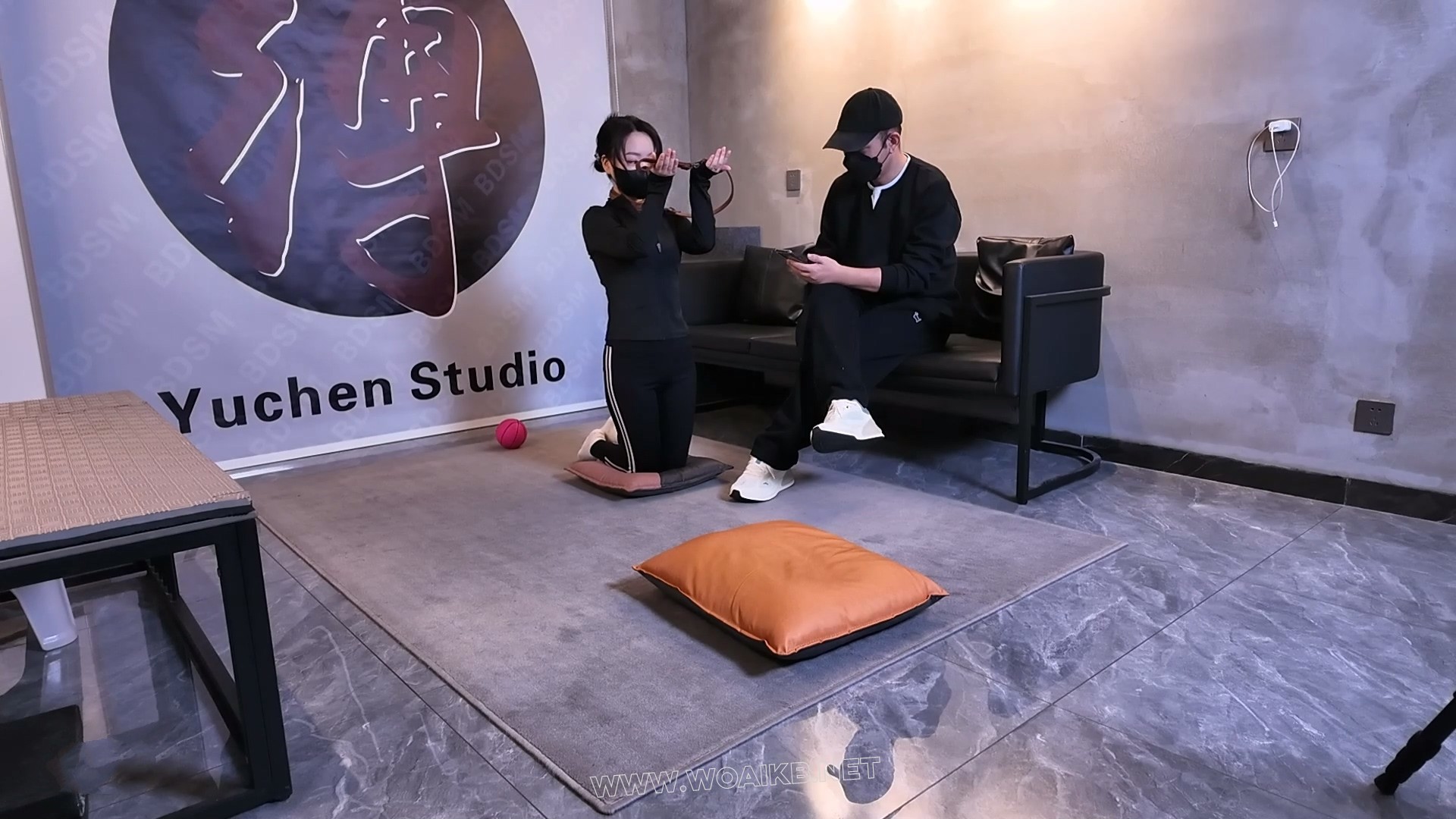 绳艺直播之一只K9的日常 瑜伽裤 K9调教 驷马羞辱 半吊强高 TK加持 粉丝互动 预览图