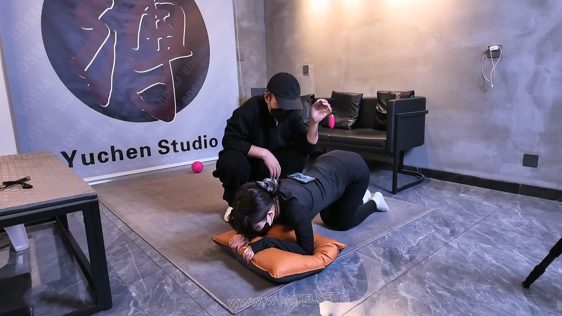 绳艺直播之一只K9的日常 瑜伽裤 K9调教 驷马羞辱 半吊强高 TK加持 粉丝互动 预览图