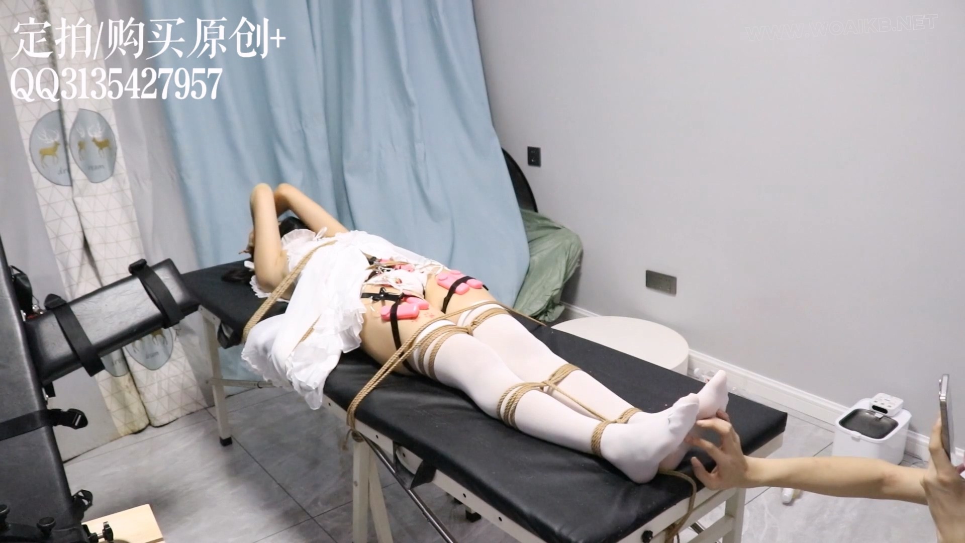 足底志愿：少女主动体验足底彻底挠痒开发！没有后悔药，全程超涩气！超多粉蛋全身T... 预览图