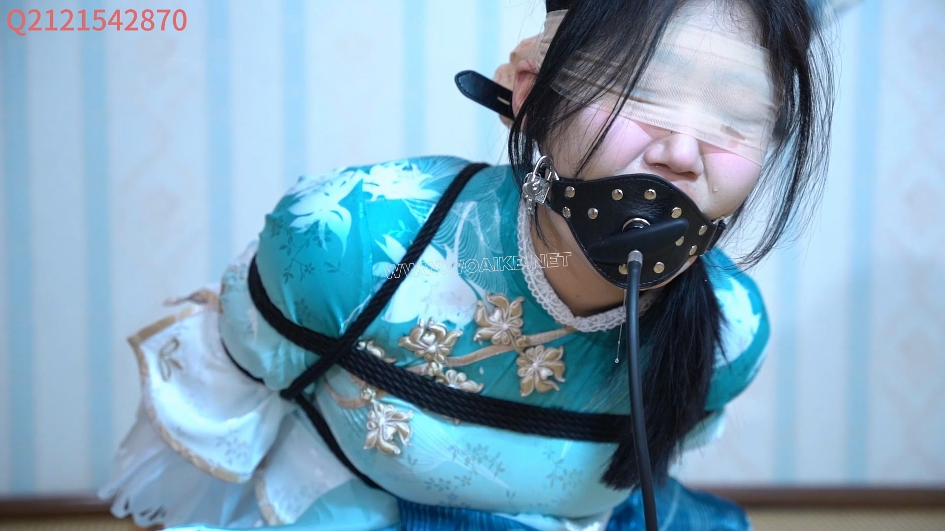 小美尝试cos西施诗语江南 无内震动虐口充气口塞疯狂流大量口水 预览图