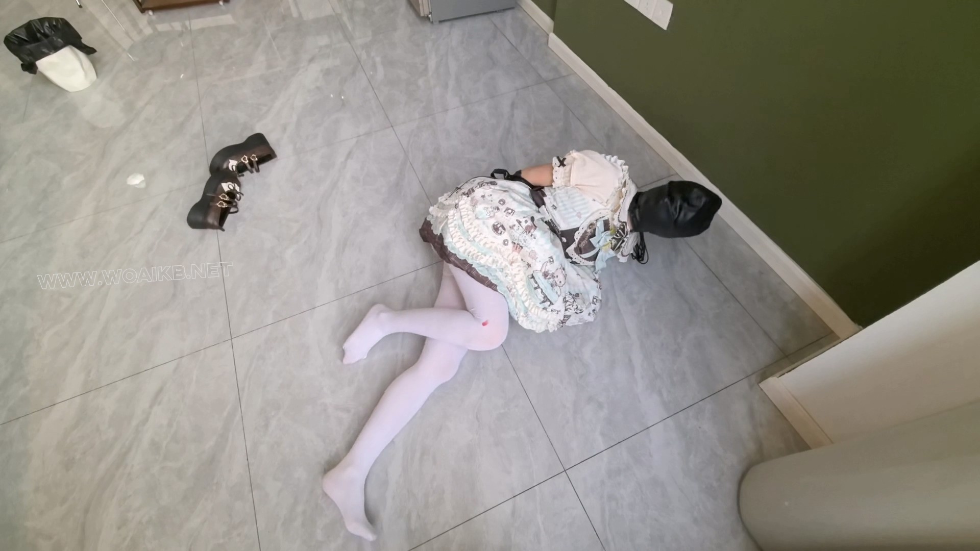 ◤暴走的小萝莉◢温水煮青蛙式的TJ会呈现出什么样的表现 无内白丝 内置震动玩具 电... 预览图