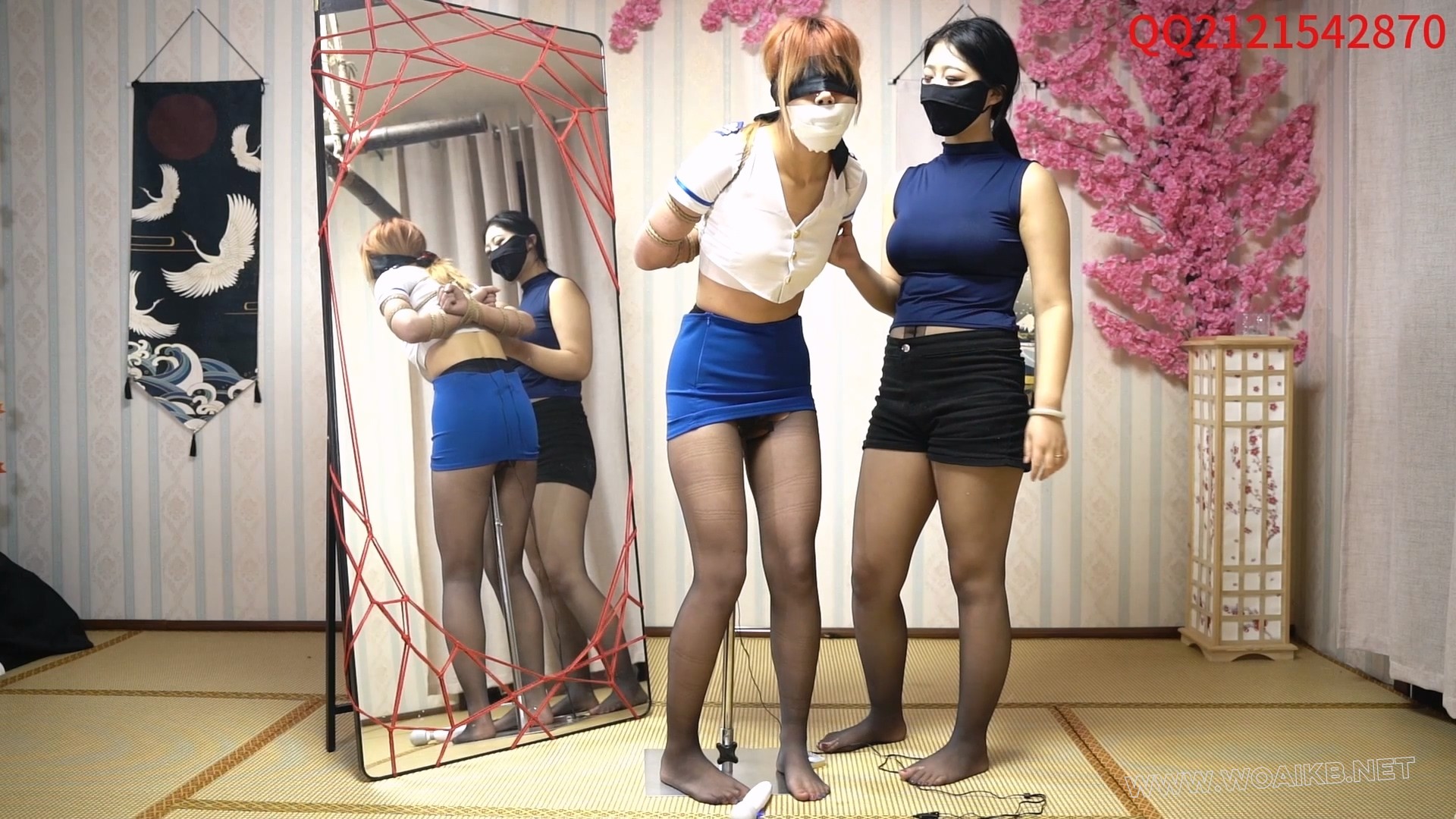 新模欣欣【第四弹】体验强制罚站器水很多郊狼电击训练 双腿颤抖不止超大直径口球塞... 预览图