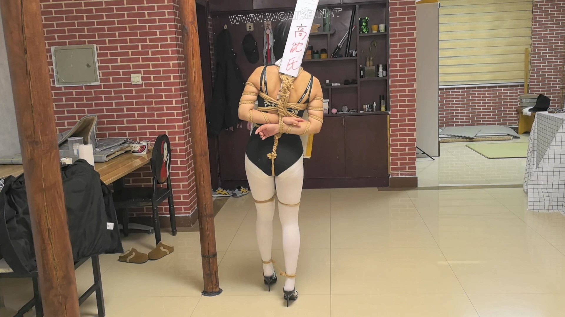 18岁高中舞蹈女生高沈氏犯下杀夫罪后五花大绑游街，挠脚心，最后被处以极刑 预览图