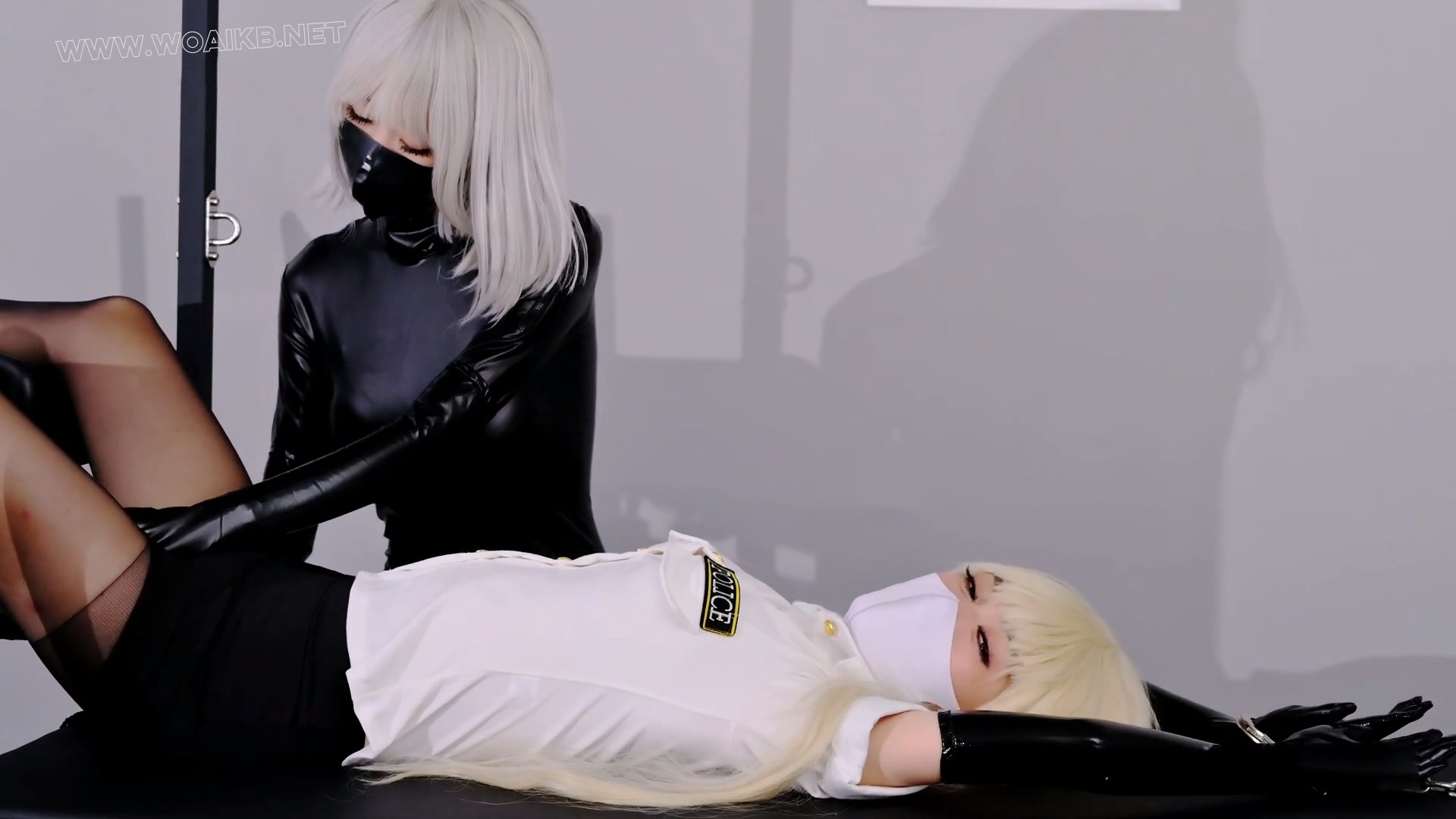 【惩戒学院] 女景的百合调教2 剧情片 中文对白百合调教 胶衣 女景 强制侍奉 口交 ... 预览图