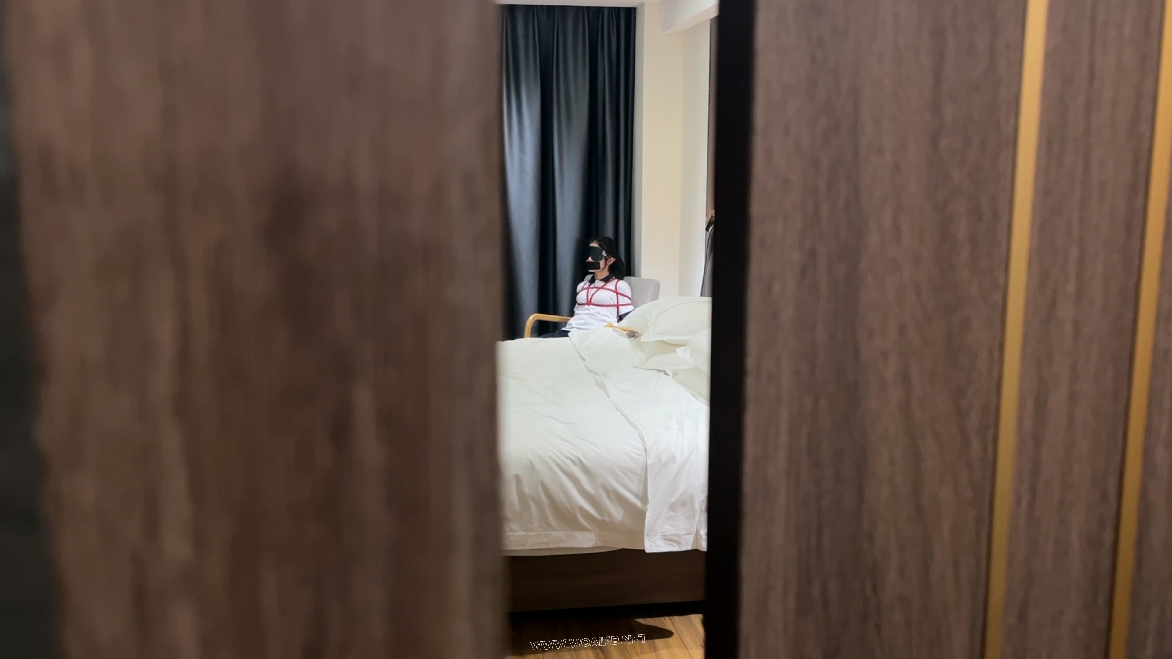 【失控的啵啵贝】无内肉丝校服+啵啵贝秒C神器+电击吮吸+无限强高+极致GC体验到身体... 预览图