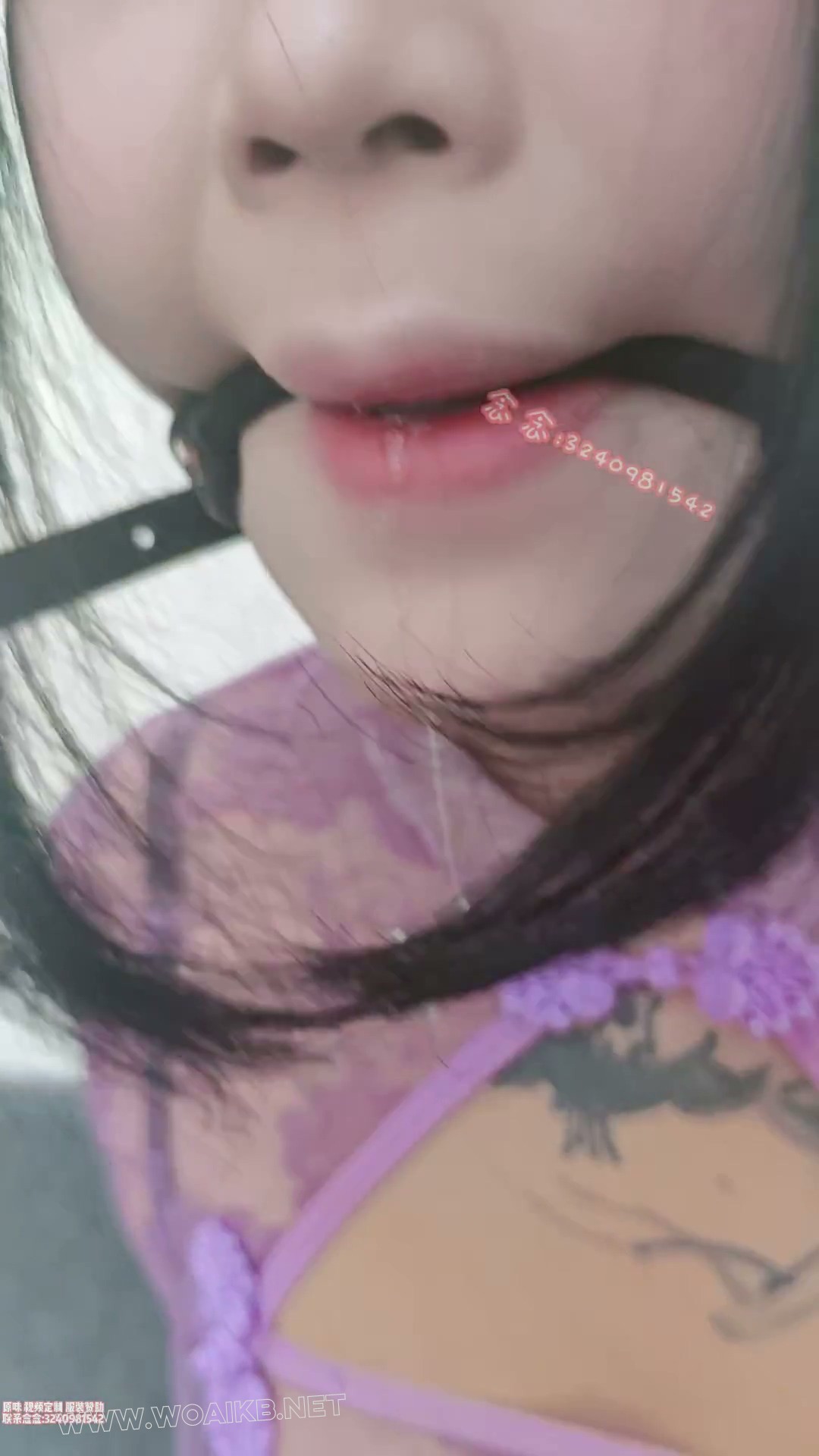 【念念】紫色蕾丝透视旗袍 堵嘴蒙眼 裸足细胶带捆绑 绑脚趾 口球流口水 涂抹润滑油... 预览图