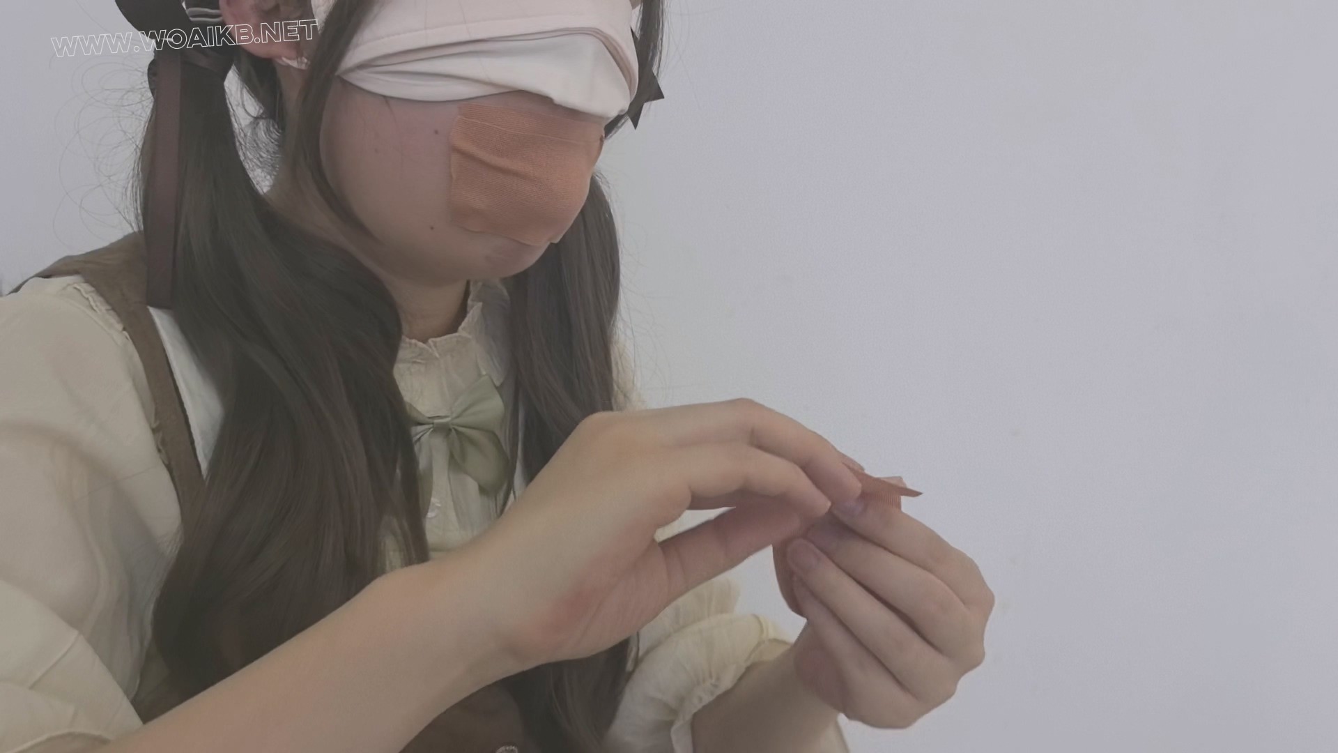◤暴走的小萝莉◢ 瞧把我M调成什么骚样了 内裤堵嘴封嘴 波波贝 电击器户外羞耻强高 预览图