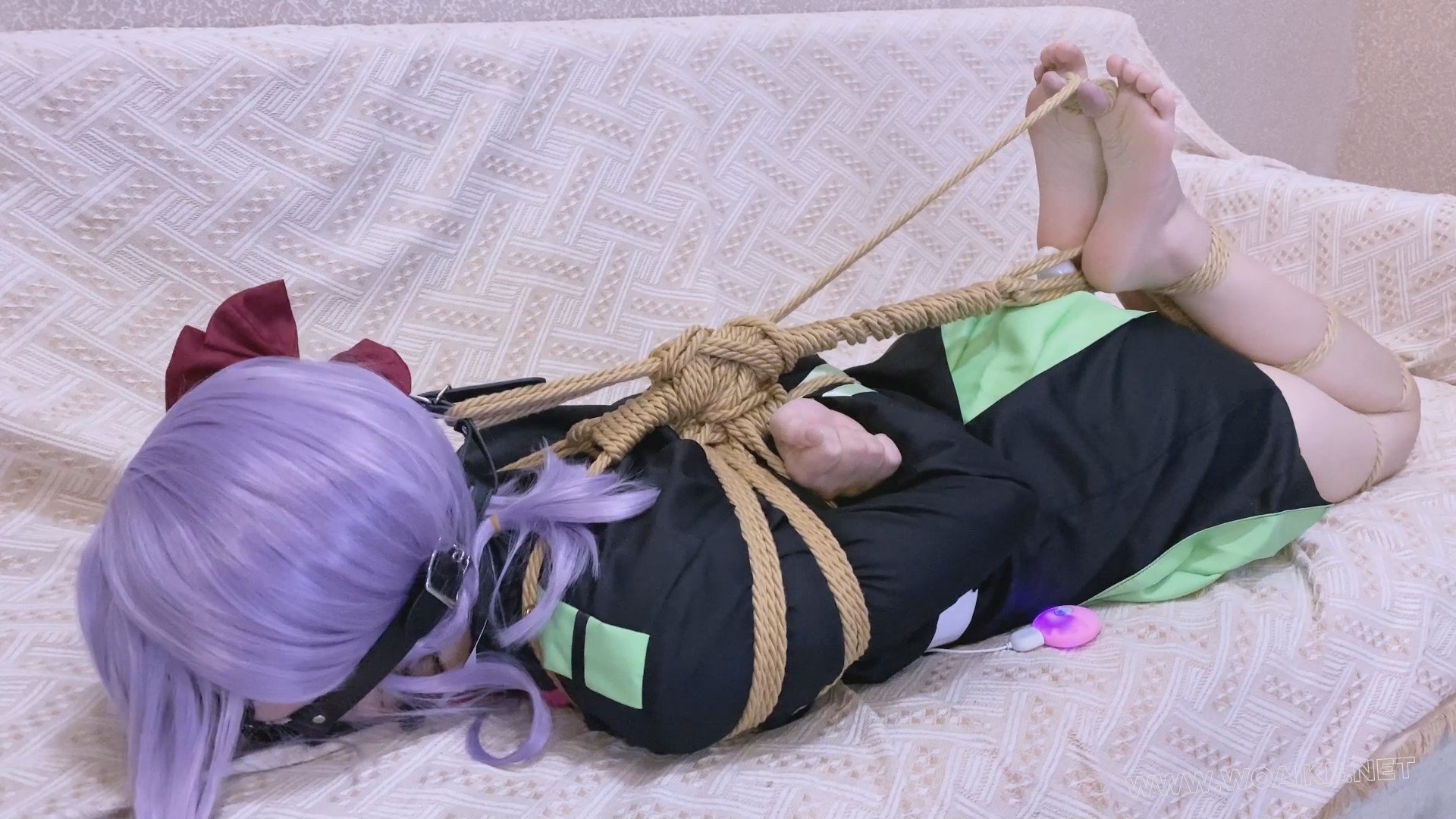 《二次元少女系》-客户定拍-第七集-柊筱娅cos+日式紧缚+胸缚+蛇缚并腿捆+紧缚驷马+... 预览图