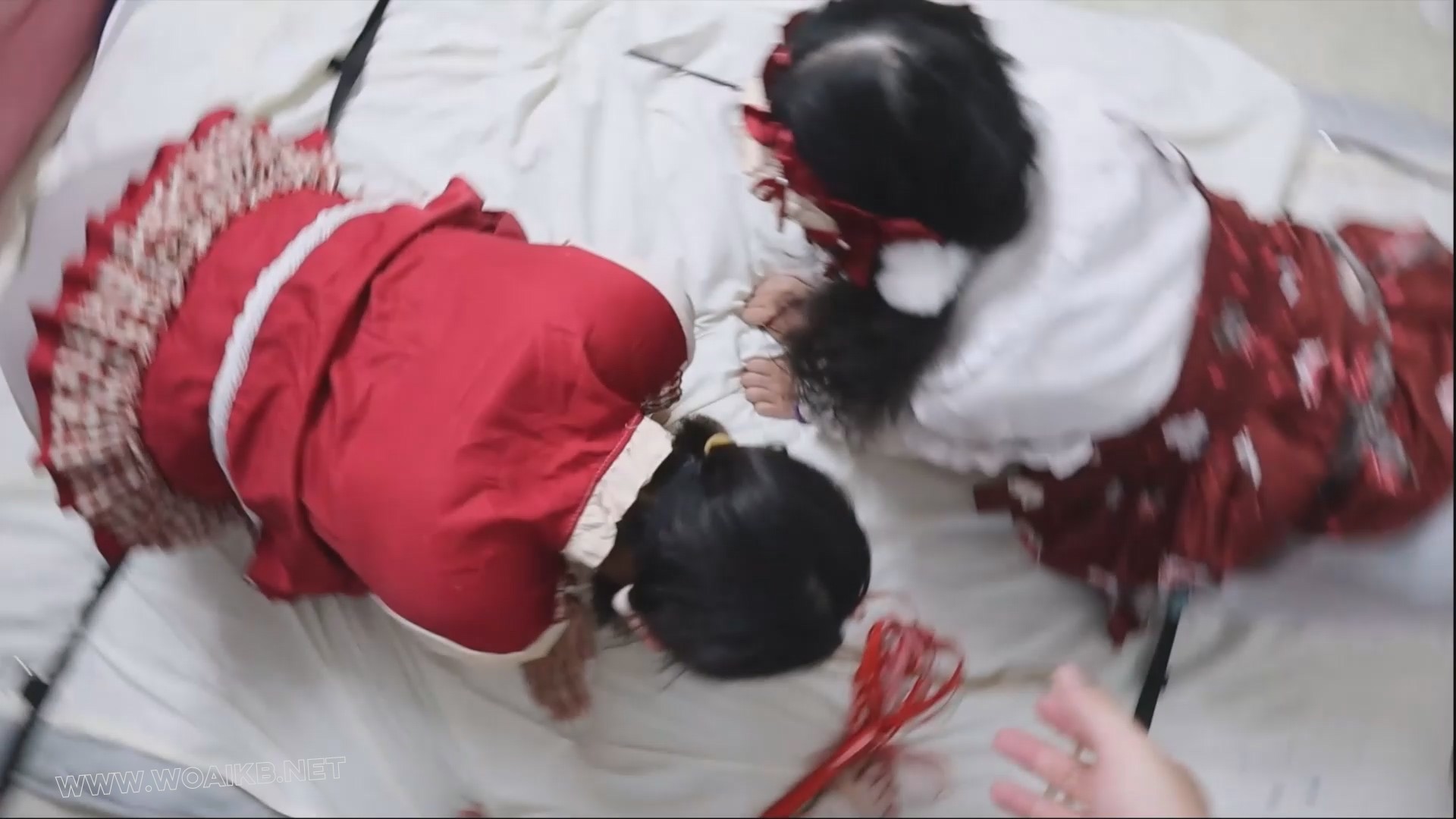 红洛丽塔双纯M 洛丽塔双马尾少女双奴线下调教多种动作 羞耻而渴求舒服虐待的漂亮母... 预览图