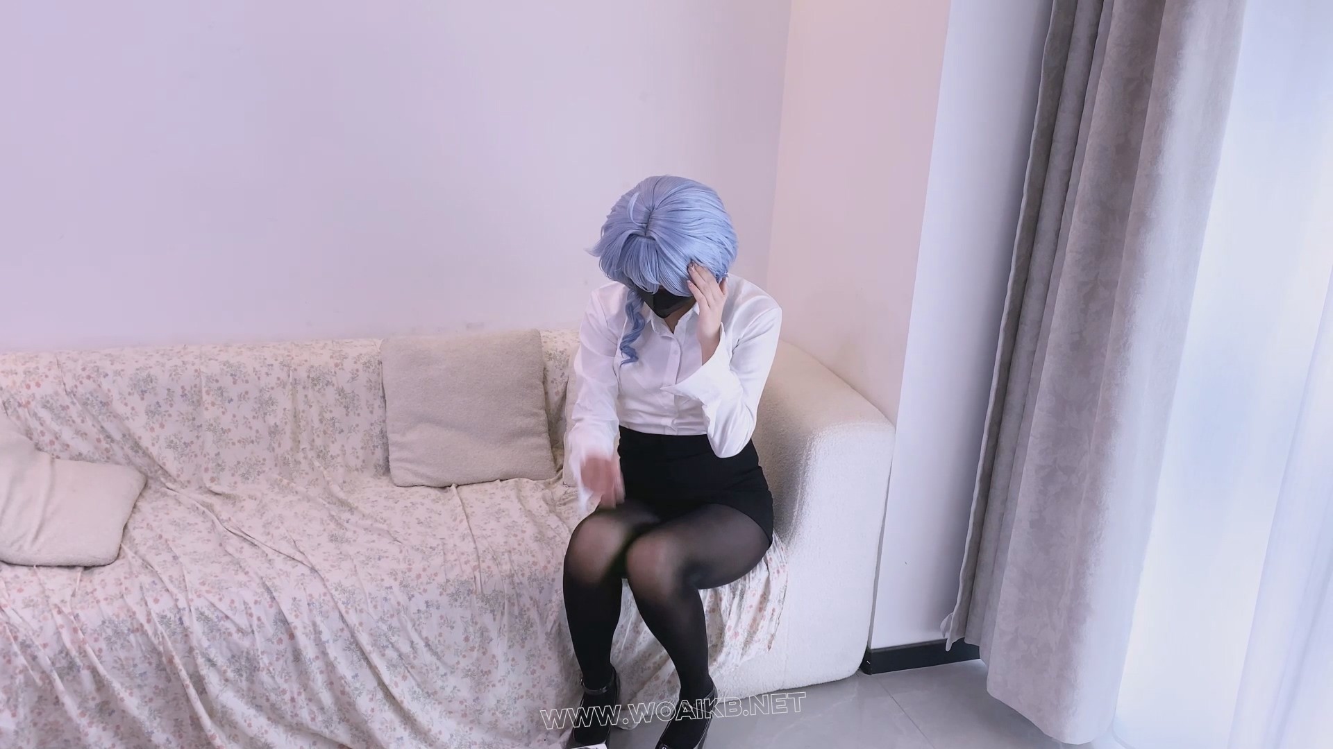 《二次元少女系》-客户定拍-第六集-甘雨秘书cos+诱骗摄影+下药迷晕+绑手绑脚+口球+... 预览图