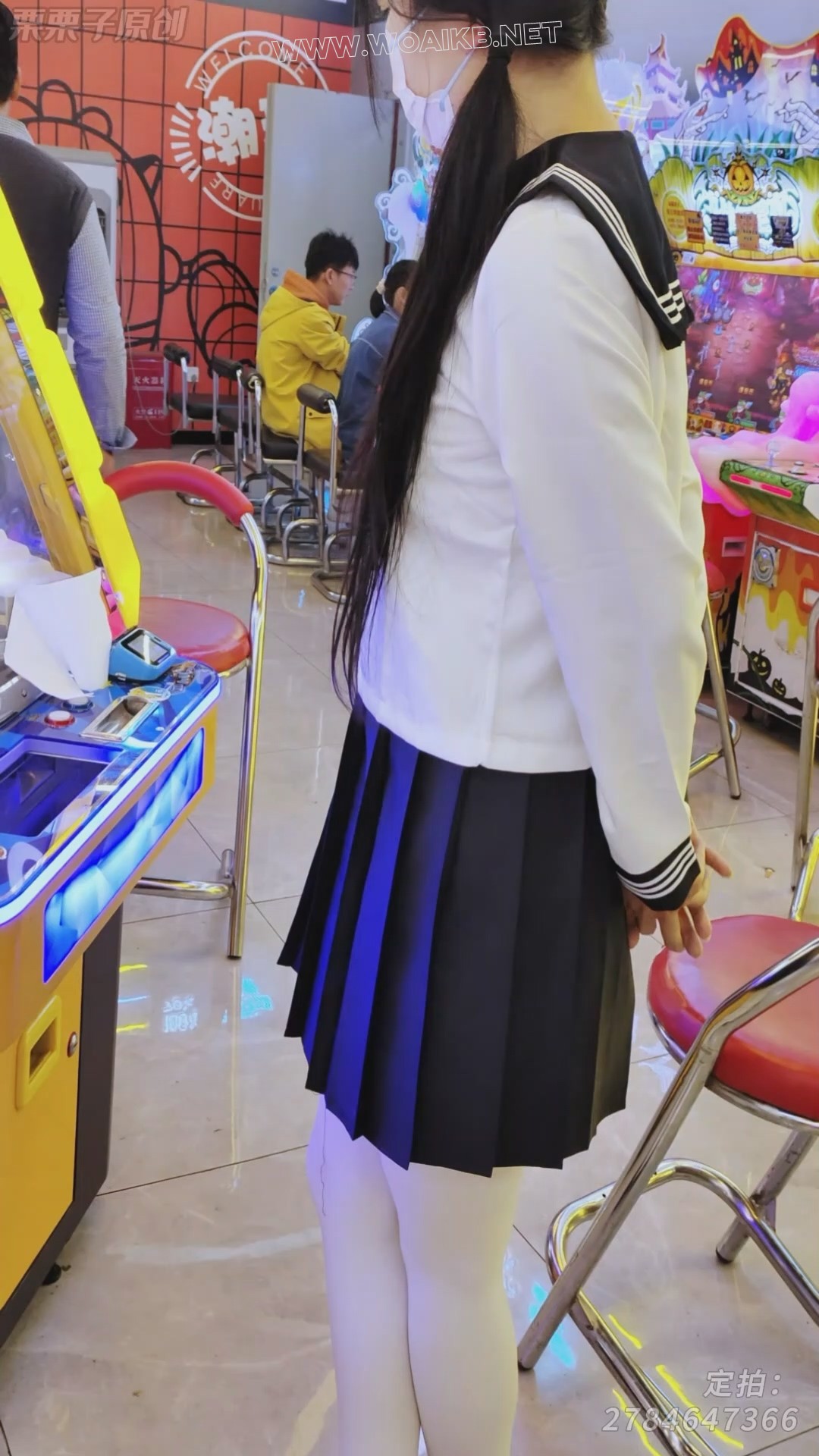 《被强制的女主播 06》 定拍转公映 户外调教、书店强高、公共卫生间失禁、遥控调教... 预览图