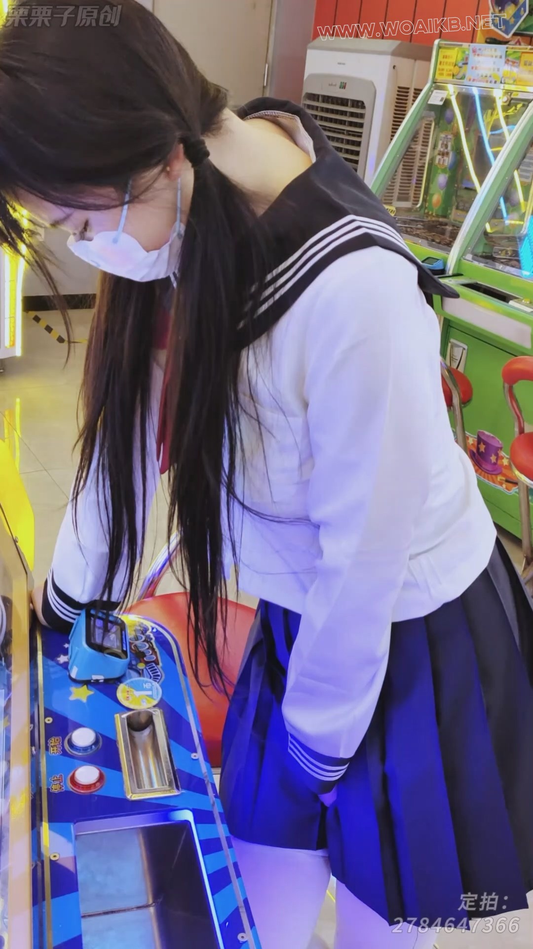 《被强制的女主播 06》 定拍转公映 户外调教、书店强高、公共卫生间失禁、遥控调教... 预览图