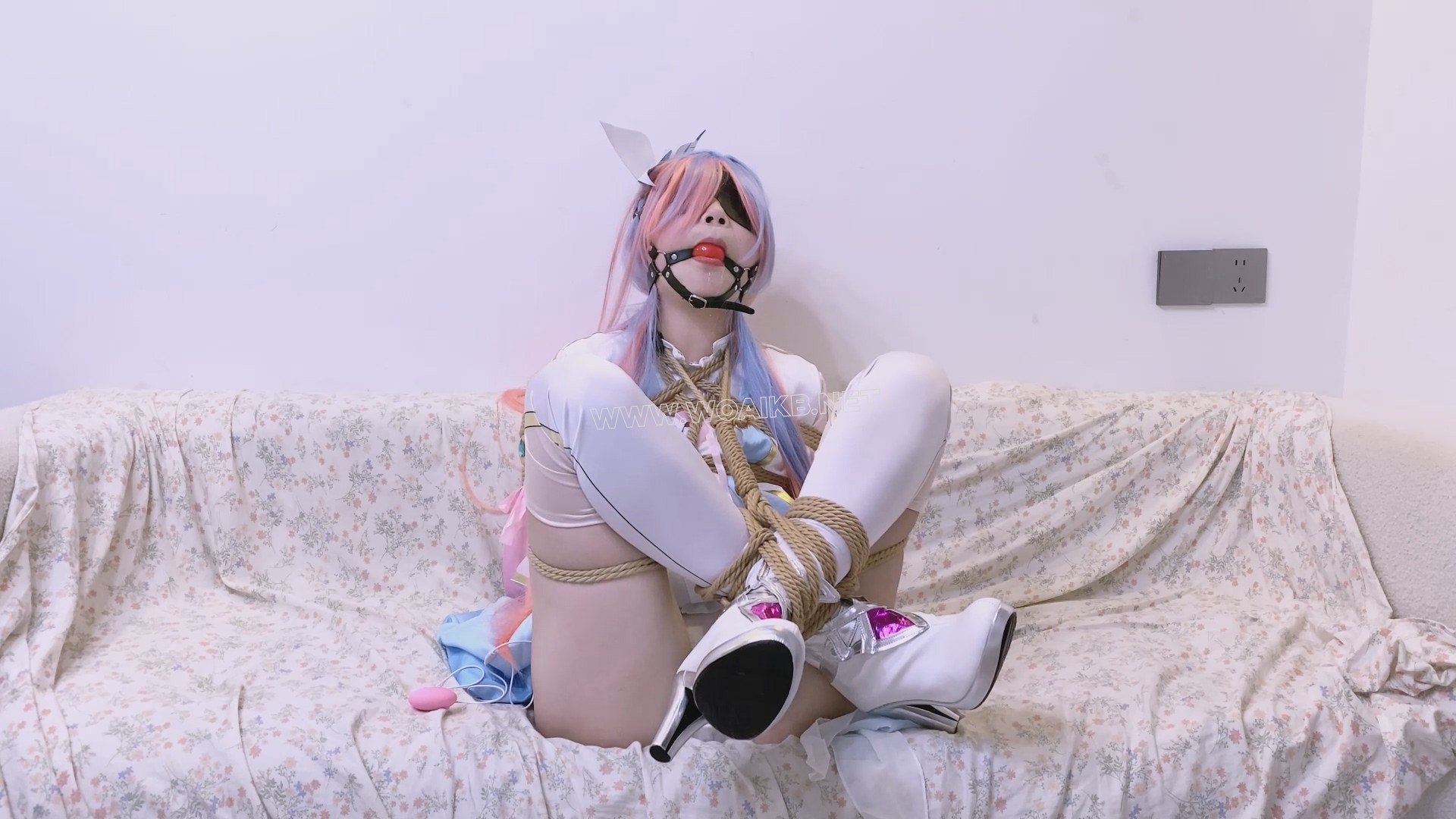 《二次元少女系》-客户定拍-第五集-唐舞桐cos+日式紧缚+胸缚+蛇缚并腿缚+紧缚驷马+... 预览图