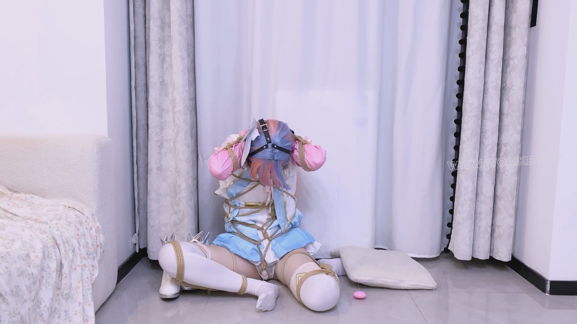 《二次元少女系》-客户定拍-第五集-唐舞桐cos+日式紧缚+胸缚+蛇缚并腿缚+紧缚驷马+... 预览图