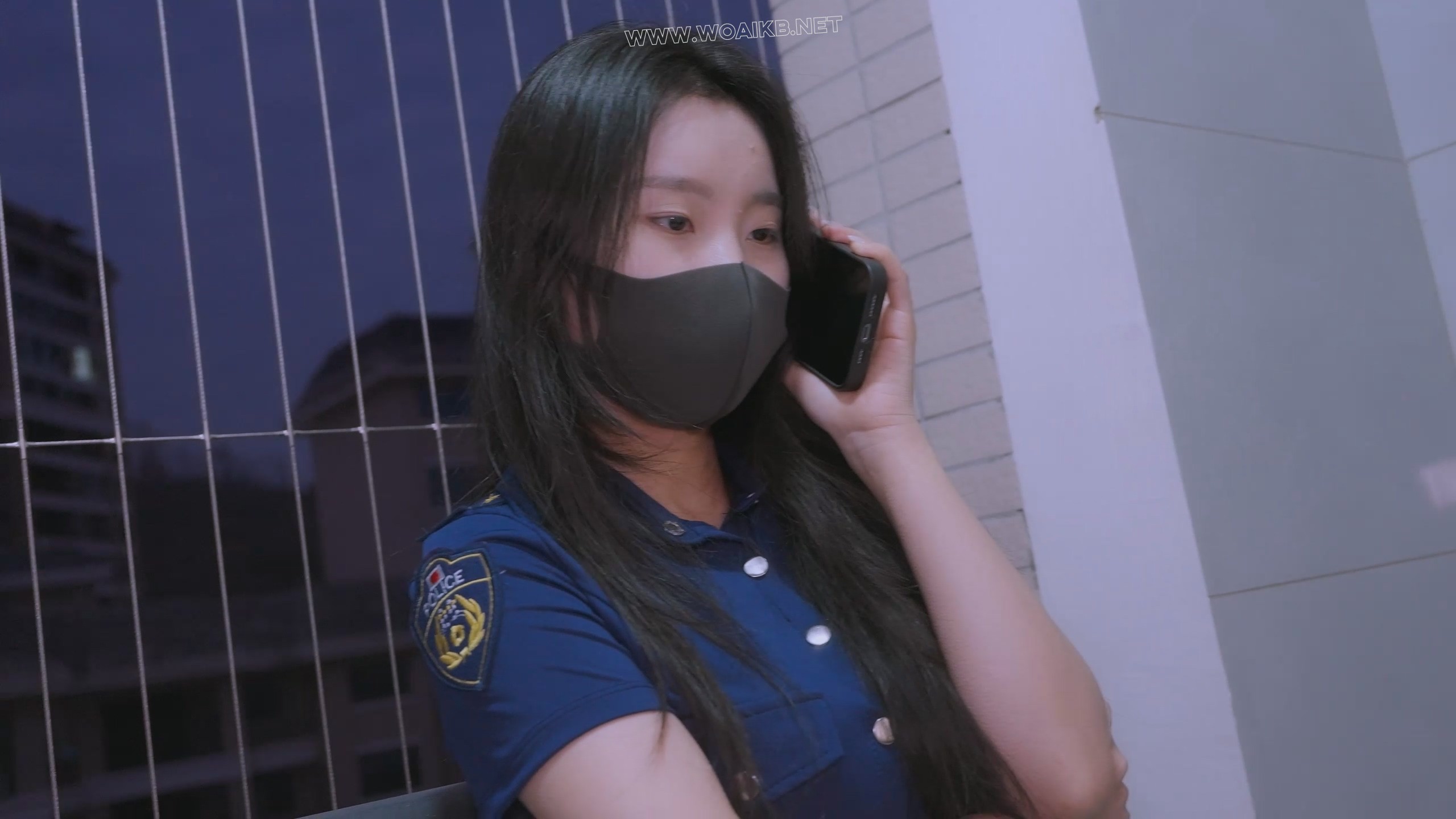 《欲望都市3》女侦探陷入陷阱被迷烟迷晕，J控夜视视角，躺在床上被这么玩弄，等女... 预览图