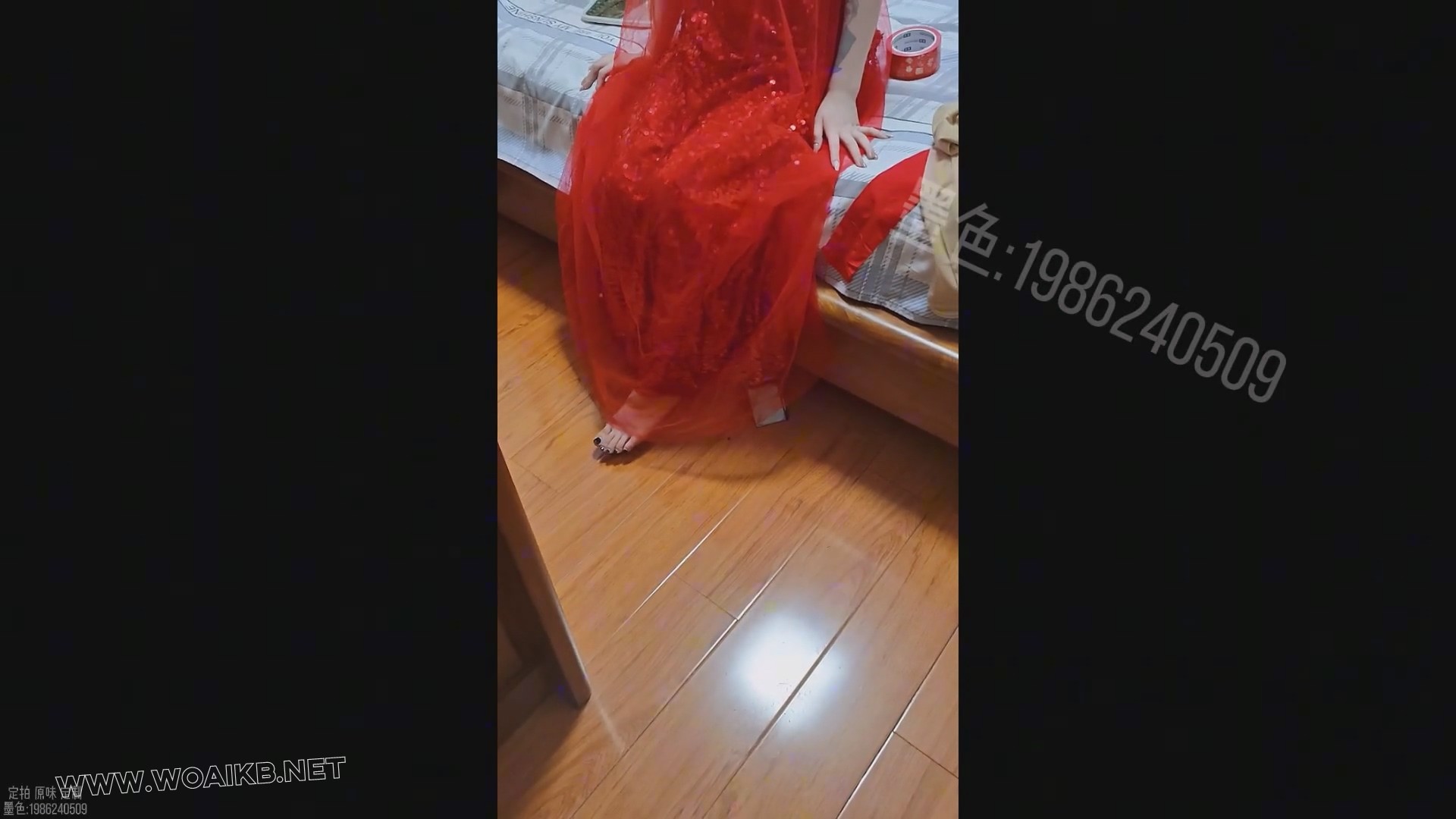 阳具口罩 穿脱原味内裤堵嘴 胶带封嘴 穿脱丝袜 捆绑椅子上吊起双腿 按摩棒强制高潮 封面图