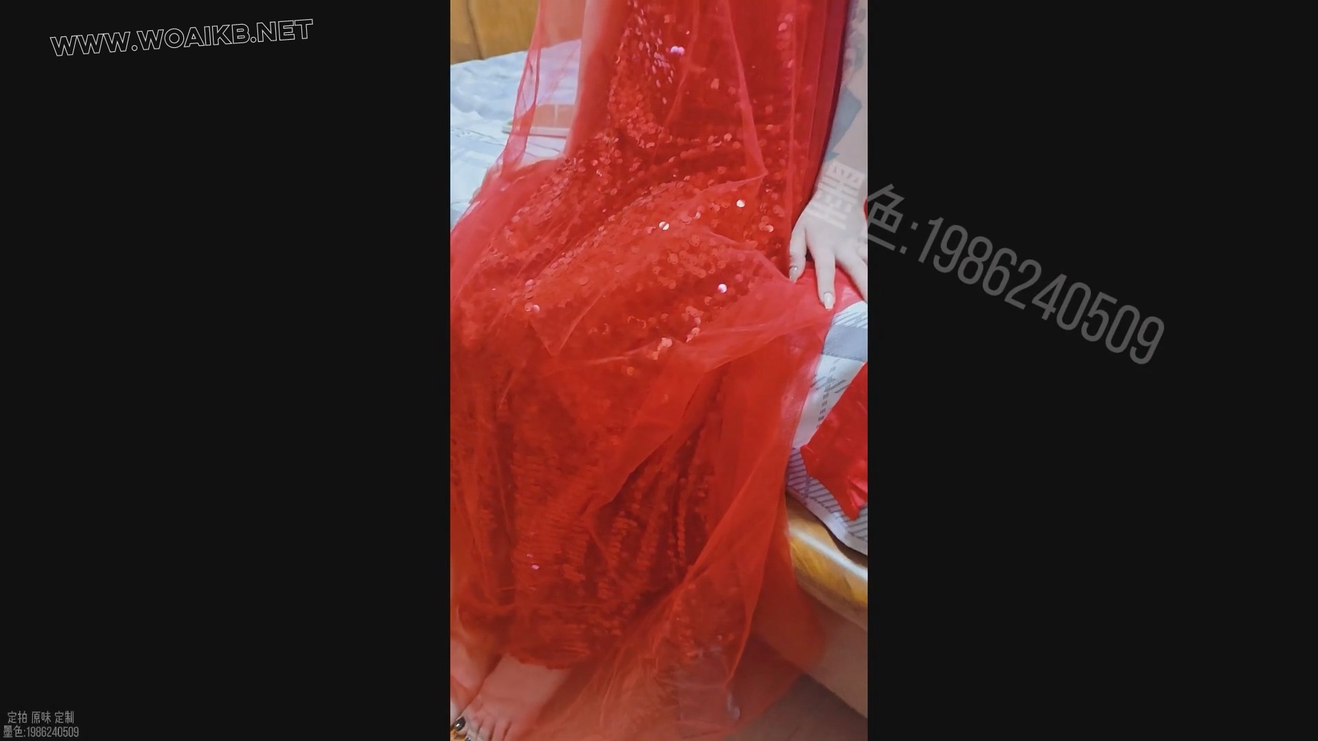 阳具口罩 穿脱原味内裤堵嘴 胶带封嘴 穿脱丝袜 捆绑椅子上吊起双腿 按摩棒强制高潮 预览图