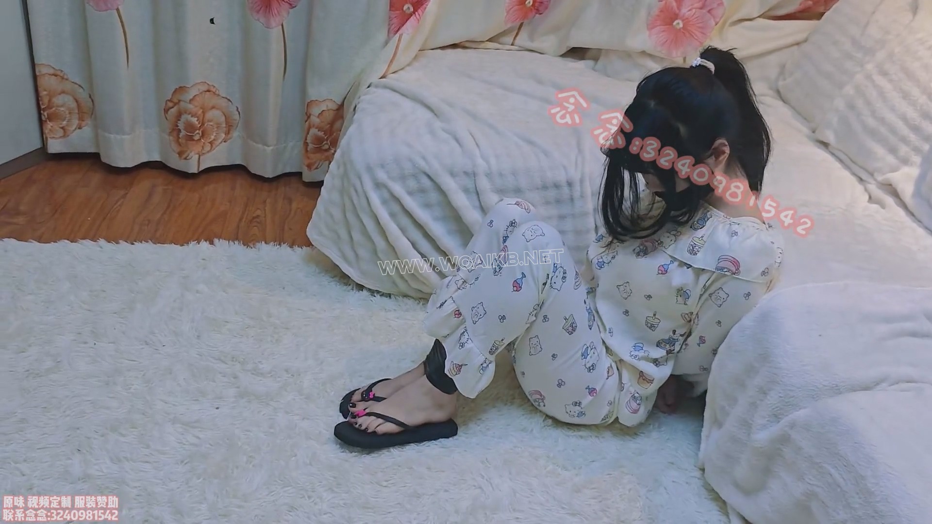 【念念】【微剧情】被扒下衣服胁迫的居家念念 睡衣人字拖 胶带捆绑封嘴 露内衣裤 ... 预览图