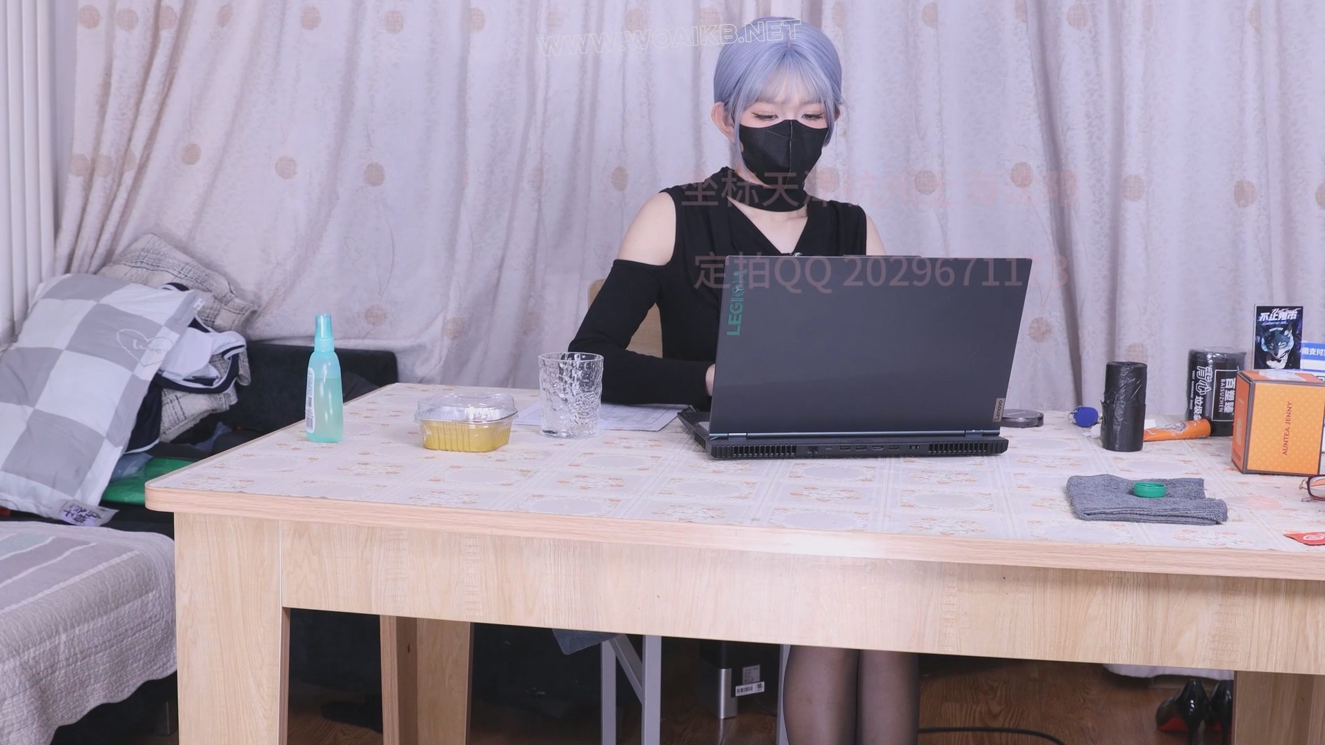 女总裁雪儿羞耻姿势play，被对象在办公室捆绑放置，口水收集，qg 预览图
